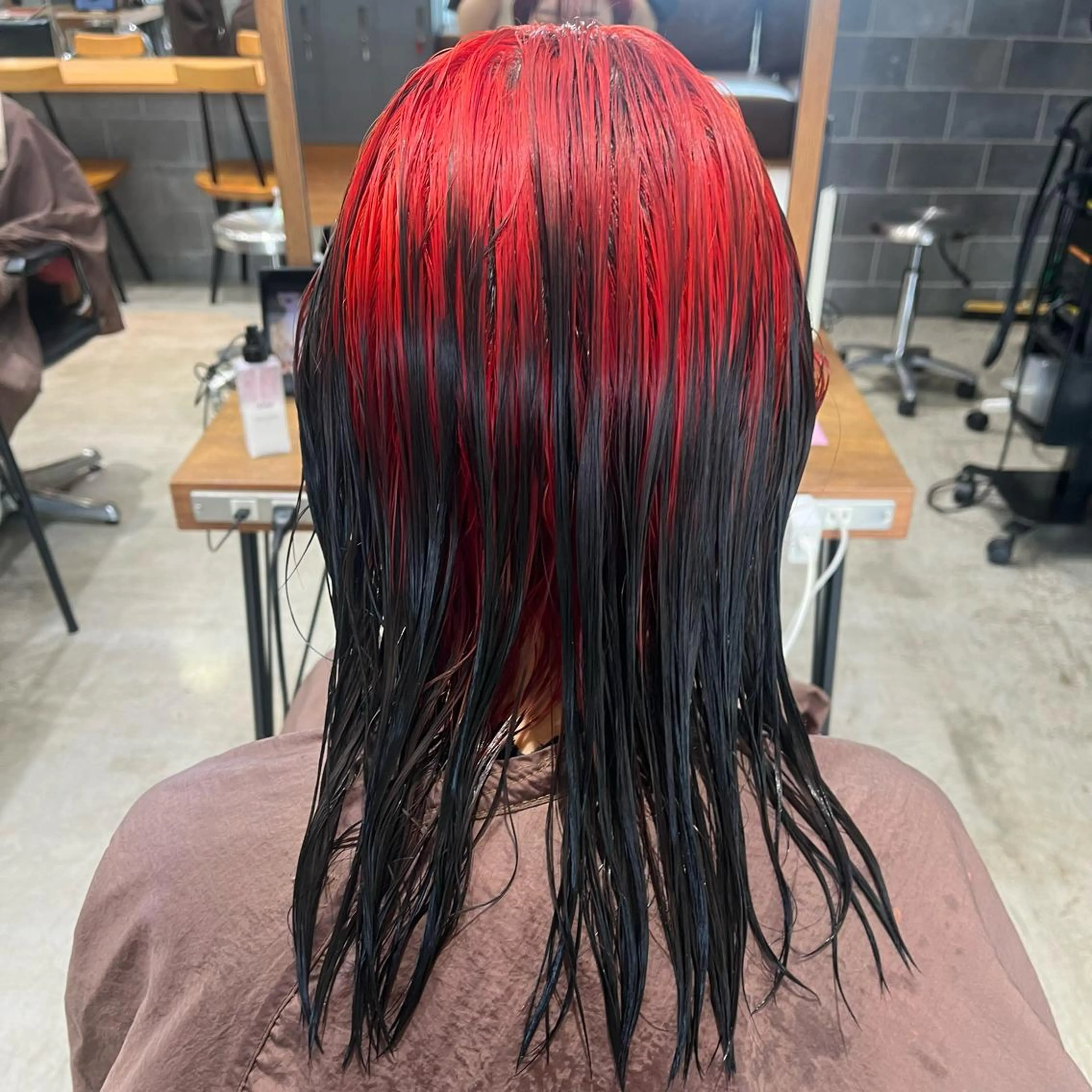 ミディアム カラー ボブハイトーン🦖 デザインMAMIのヘアスタイル