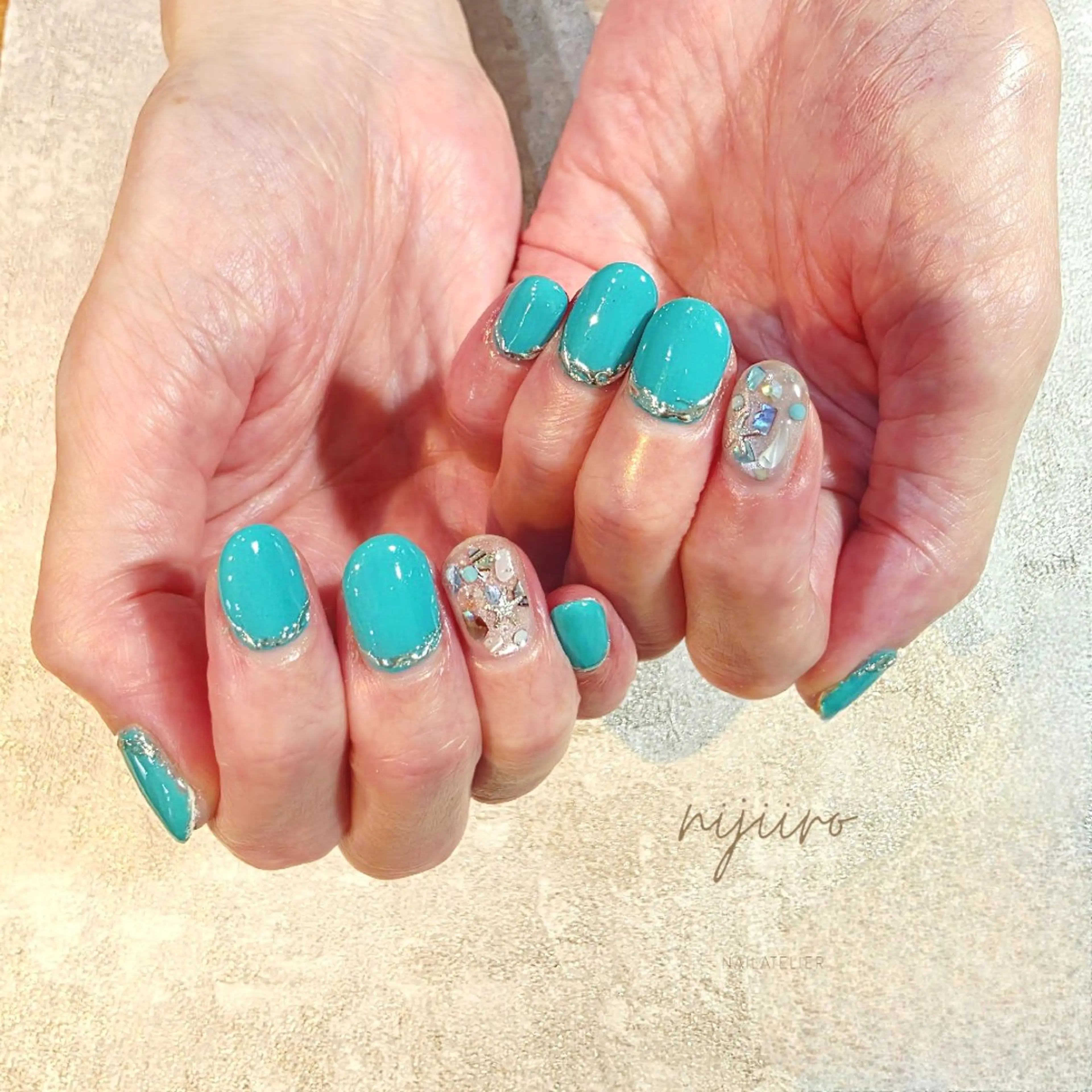 ネイル ハンドネイル nailatelier nijiiro.所属・nijiiro🌈 サトウのネイルデザイン