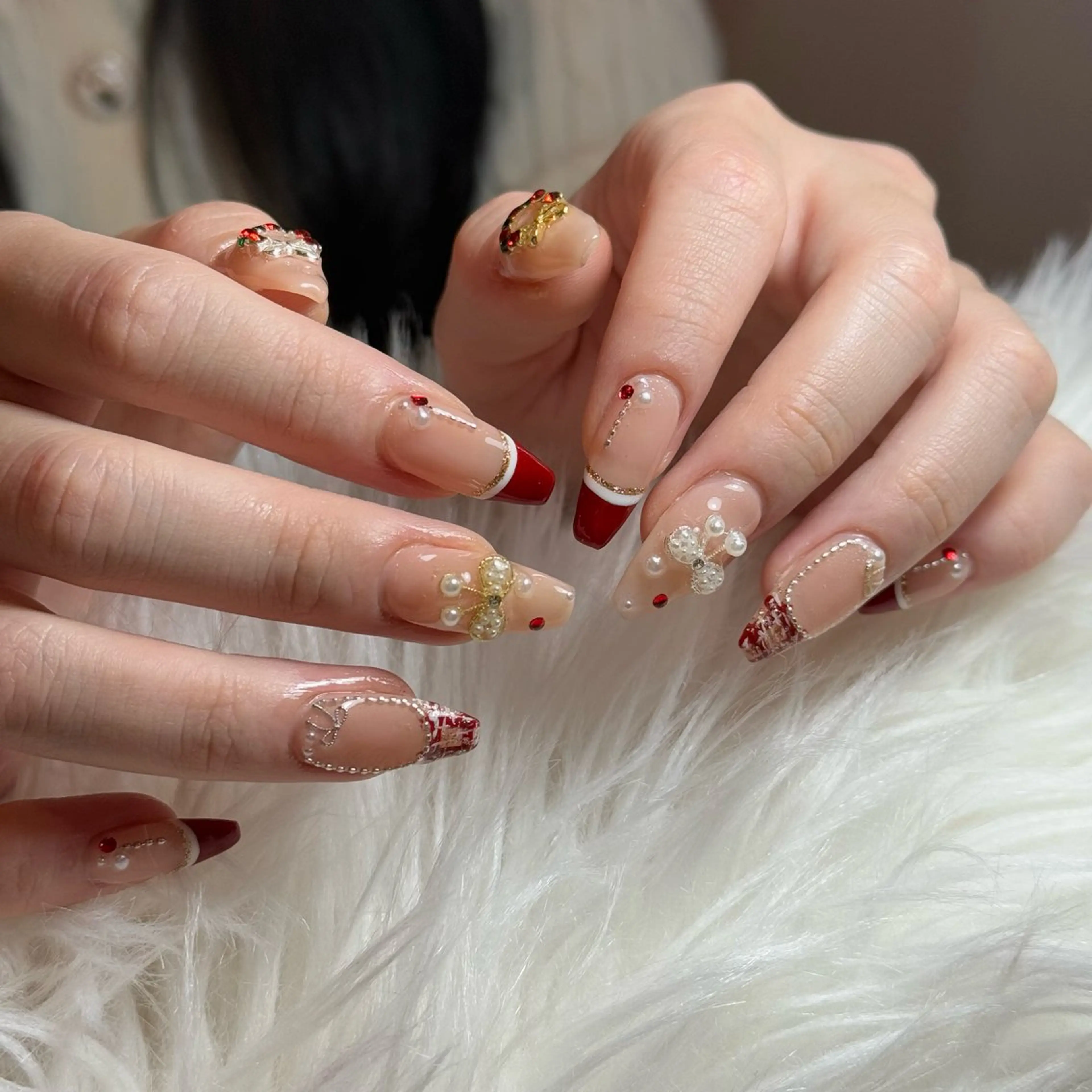 ネイル チークネイル フレンチネイル グラデーション キラキラネイル 韓国ネイル ハンドネイル Risa_ Nailのネイルデザイン