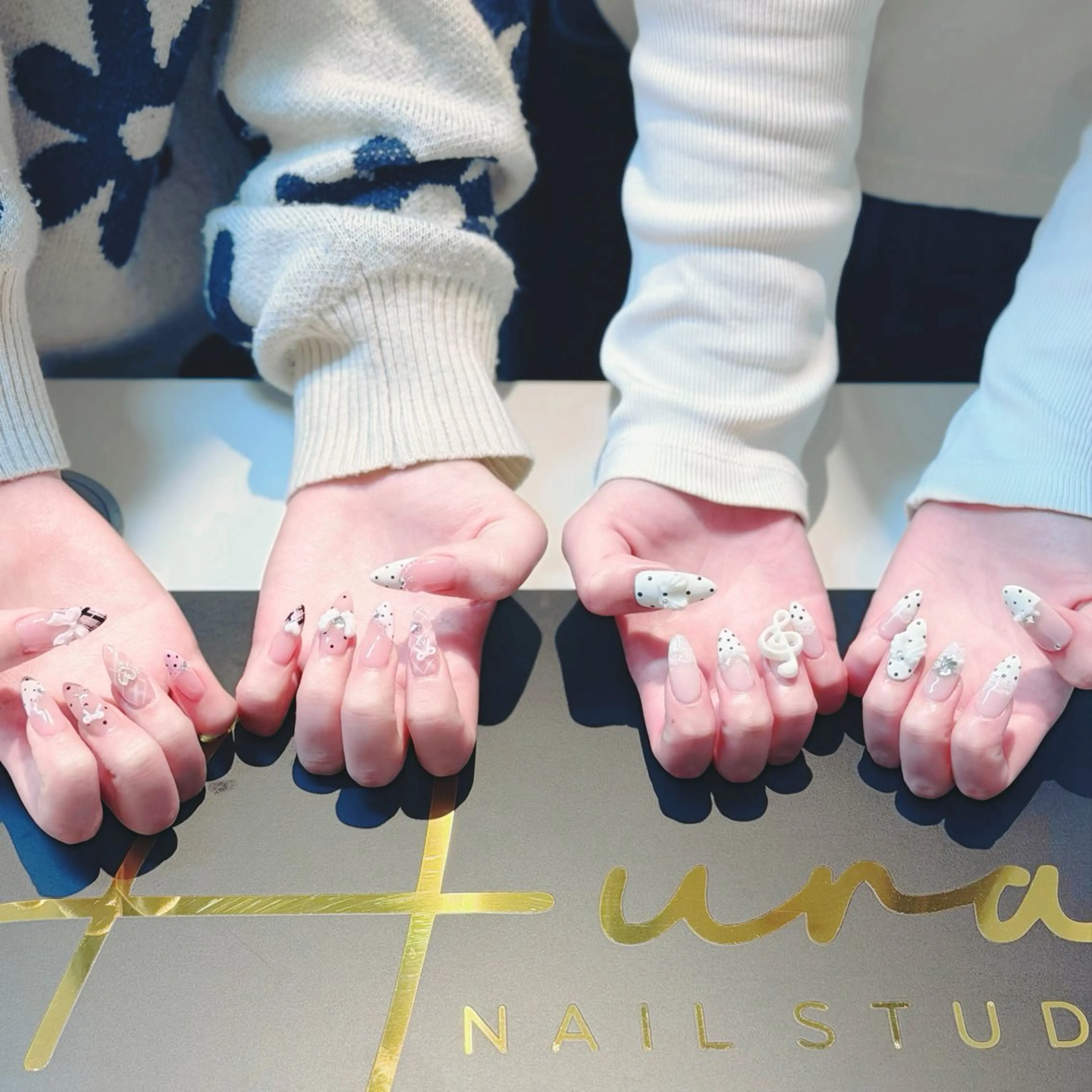 ネイル ハンドネイル Aura Nail Studioのネイルデザイン