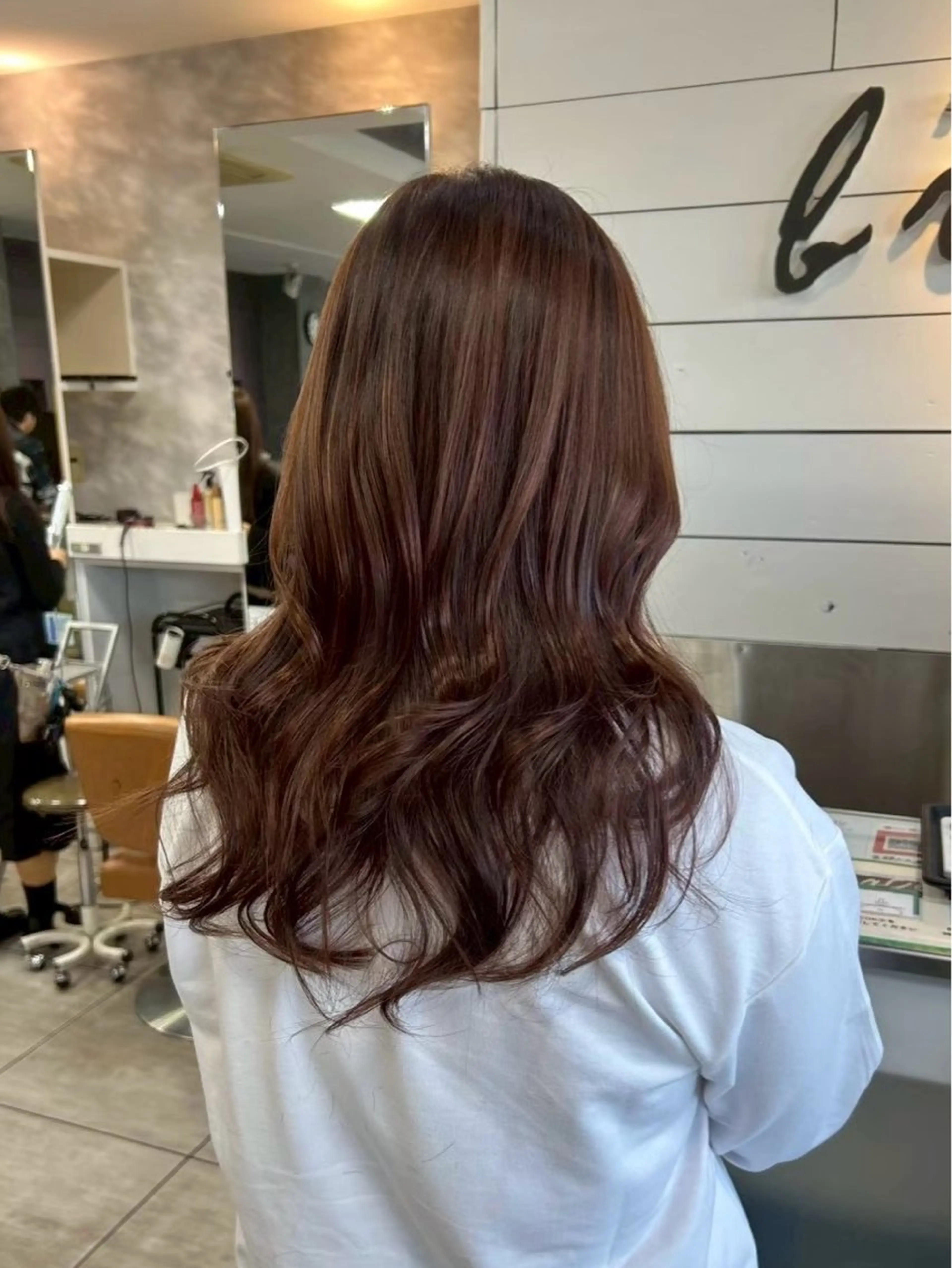 カラー ハイトーンカラー✨ 慶田玲和のヘアスタイル