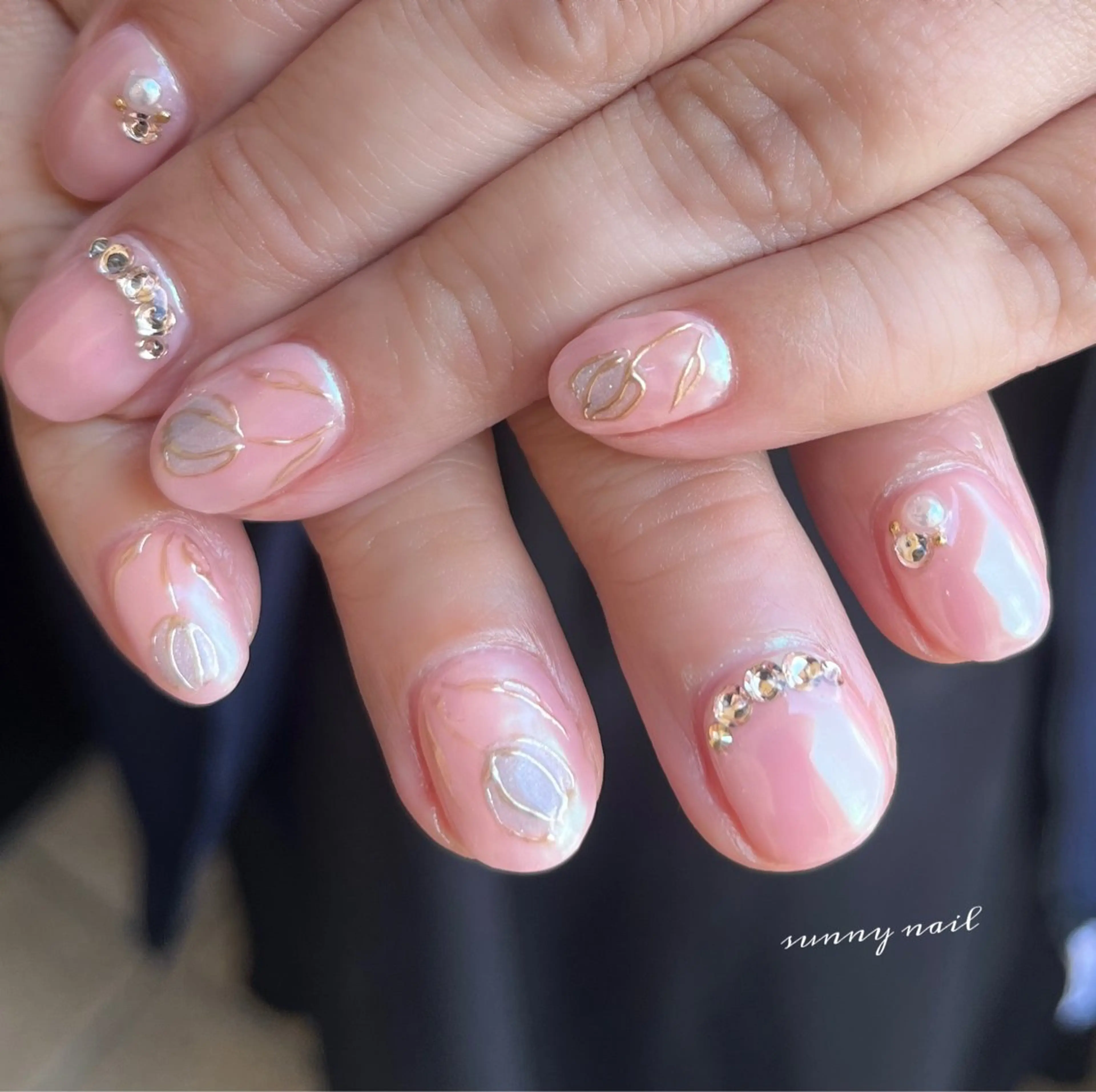 ネイル オーロラネイル ジェルネイル ミラーネイル パラジェル ピンク sunny nailのネイルデザイン