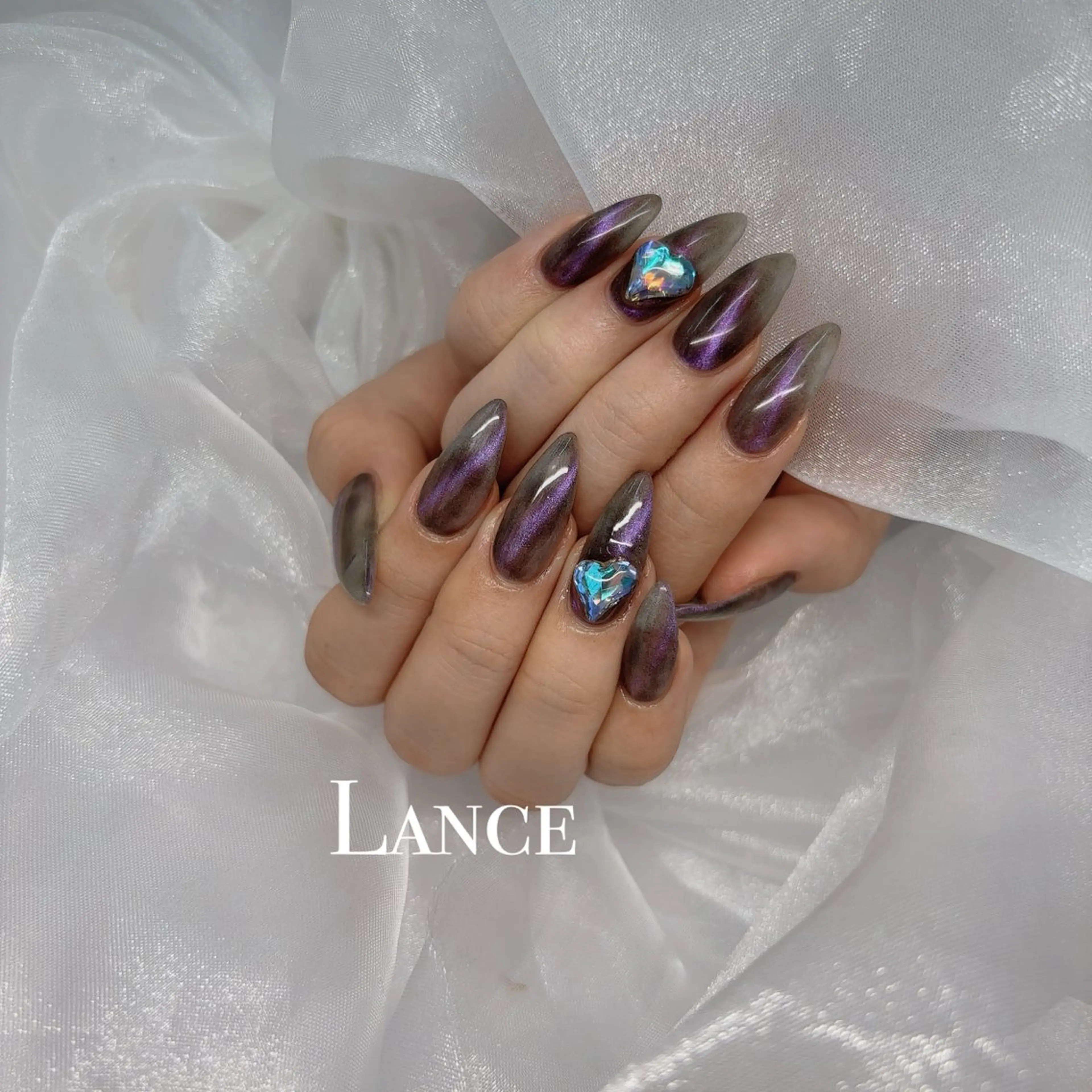 ネイル オーロラネイル フットネイル 氷ネイル・うるうるネイル キラキラネイル 韓国ネイル ハンドネイル Lance nailのネイルデザイン