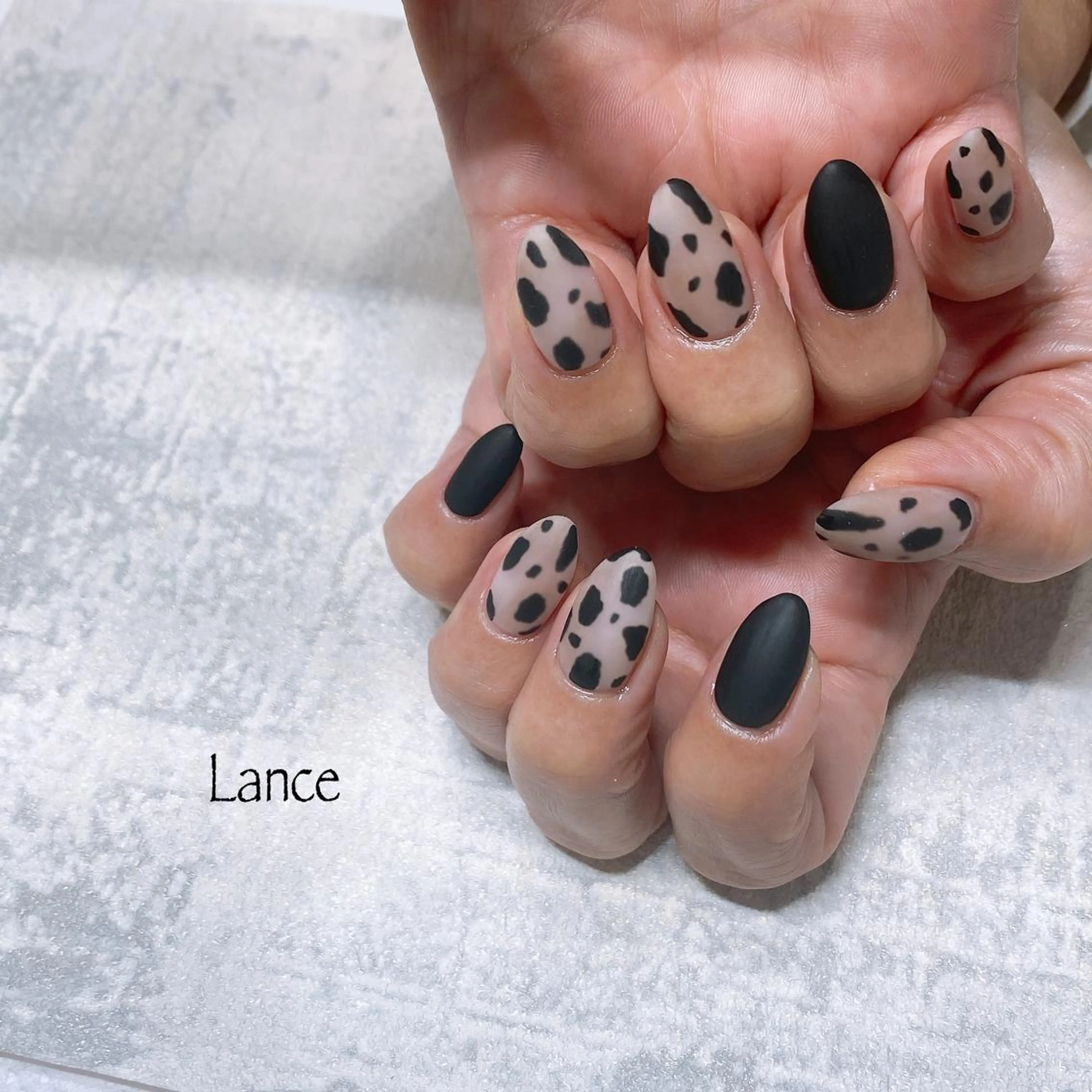 ミディアム ハンドネイル Lance nailのネイルデザイン