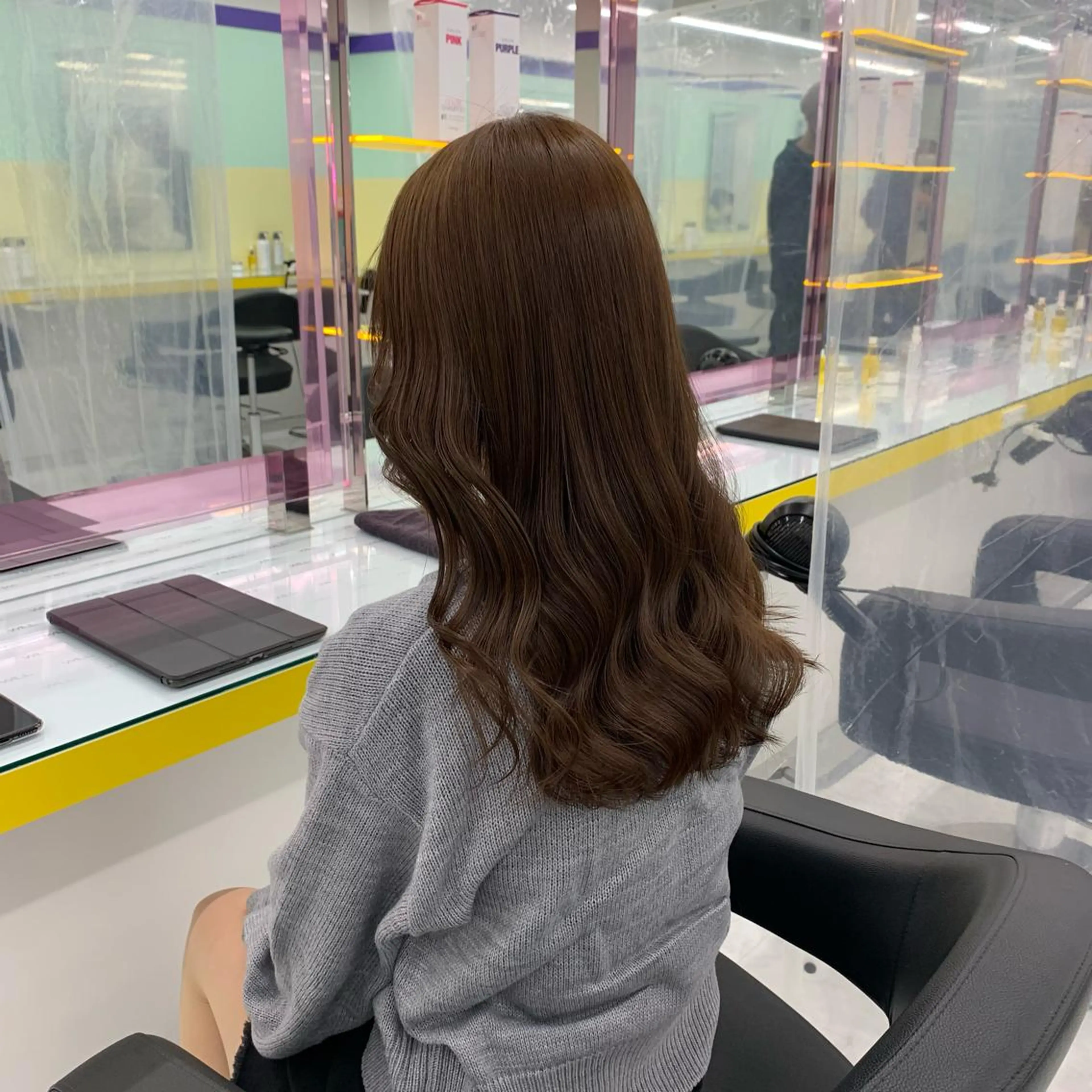 ロング カラー アッシュ ベージュカラー ブリーチ ブラウンカラー ショコラベージュ ヘアカラー トリートメント 🪞ハイトーン🪞 🤍waka🤍のヘアスタイル