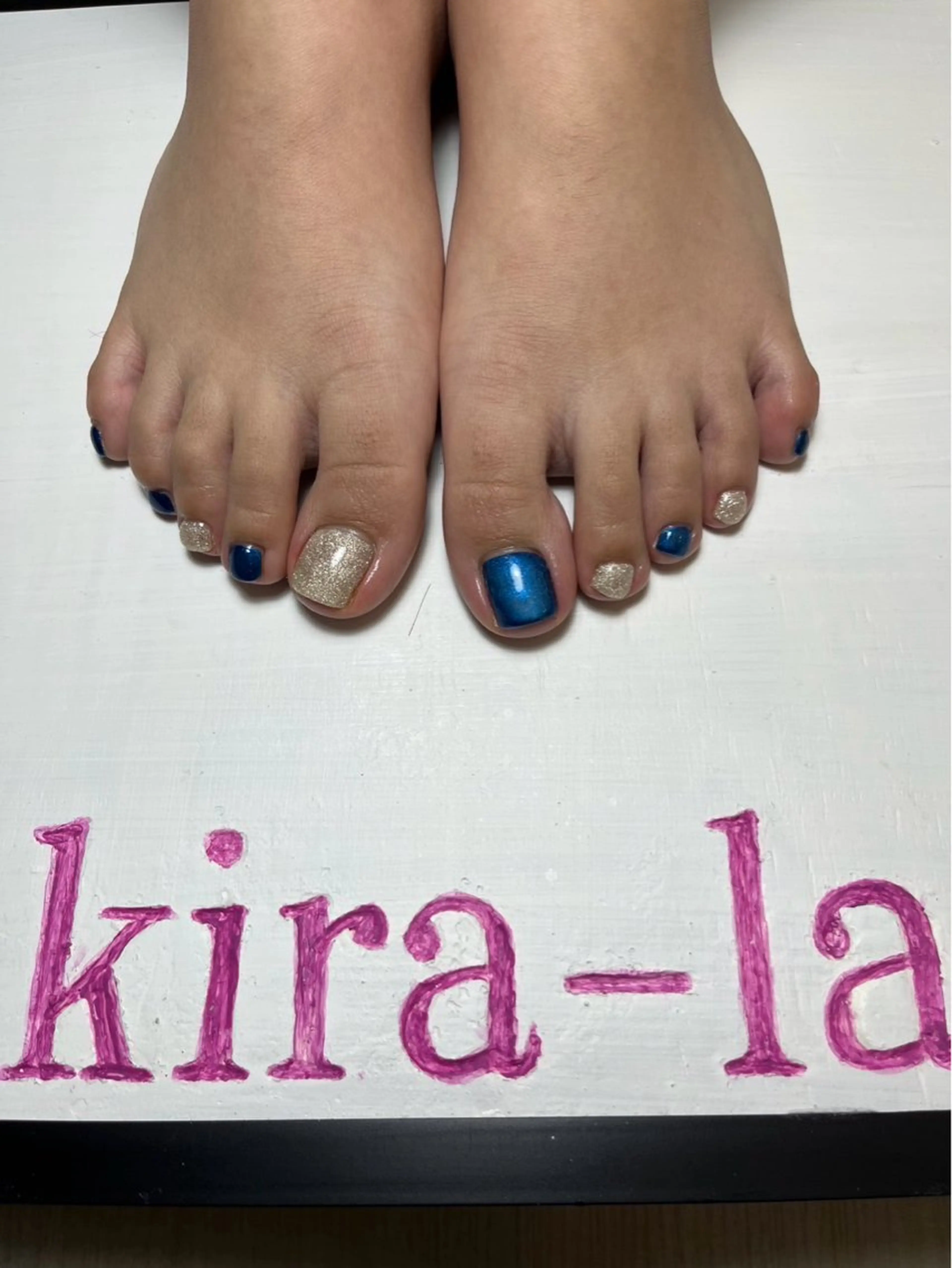 ネイル ブルー ラメ(グリッター) マグネットネイル kira-la キララ･:*..のネイルデザイン