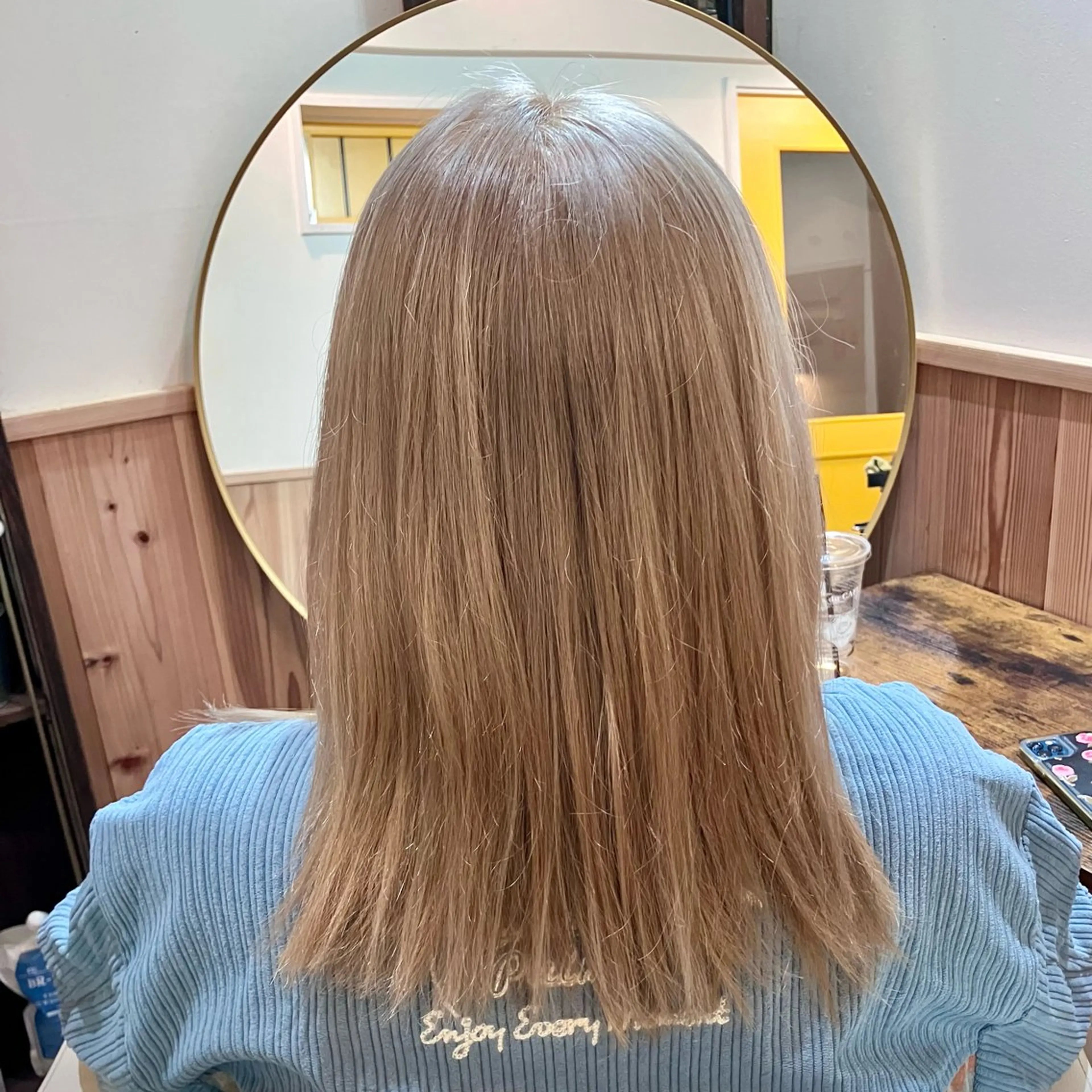 セミロング カラー ヘアカラー トリートメント HAIR BASE ZAWAWA所属・レイヤー/ブリーチ｜ 特殊パーマ/赤澤のヘアスタイル