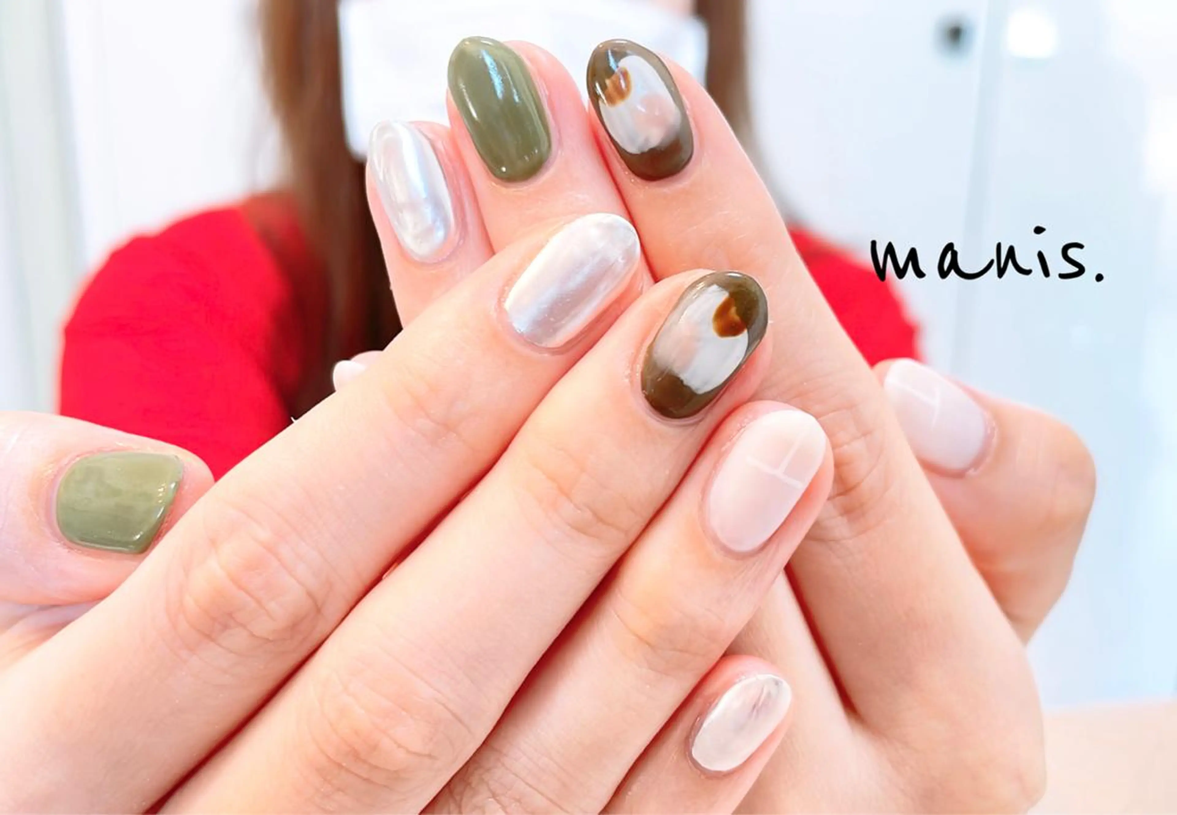 ネイル manis .のネイルデザイン