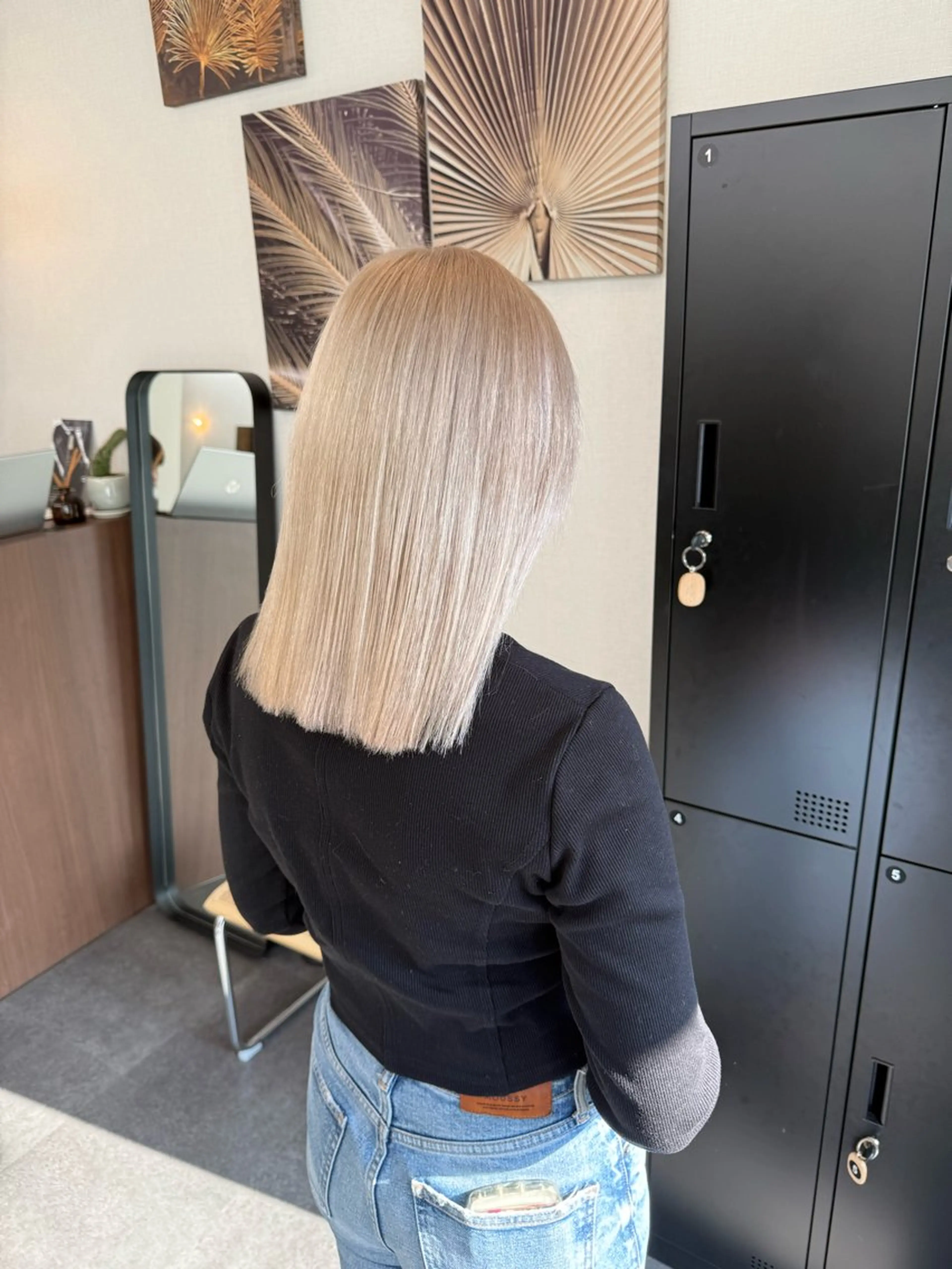 ミディアム カラー ヘアカラー enn.bleach by t.a.g所属・碇山 楓己のヘアスタイル