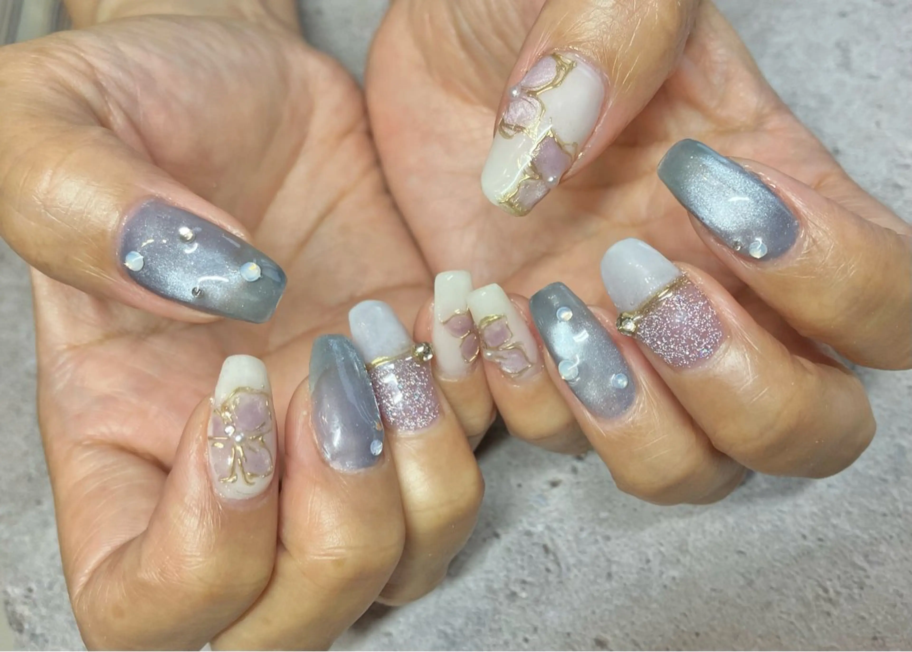 ネイル 持ち込み ストーンネイル COCO Nail　光が丘駅近のネイルデザイン