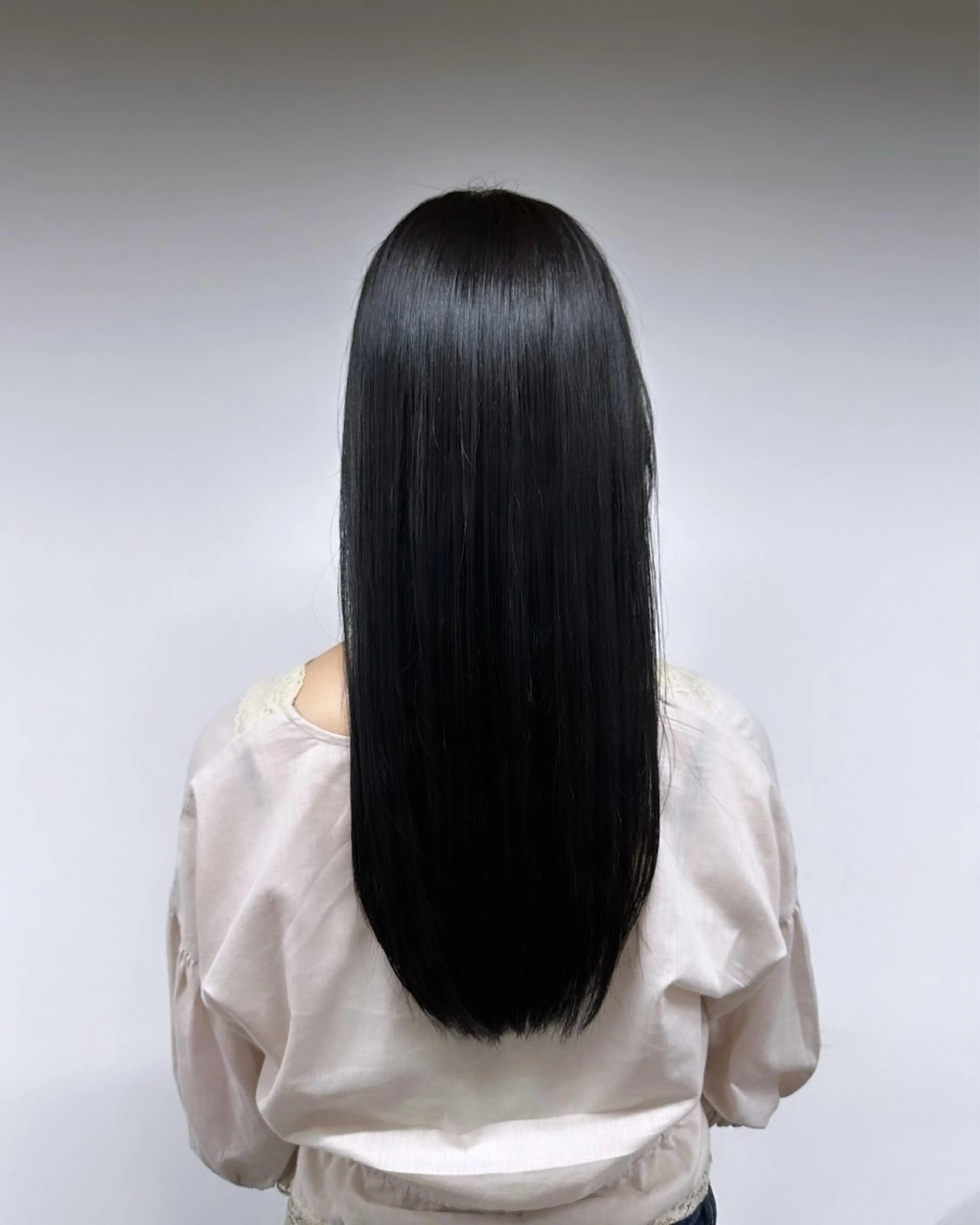 カラー ブルーカラー ブルーグレー 🤍🌿Chisa /透け感ヘア🌿🤍のヘアスタイル