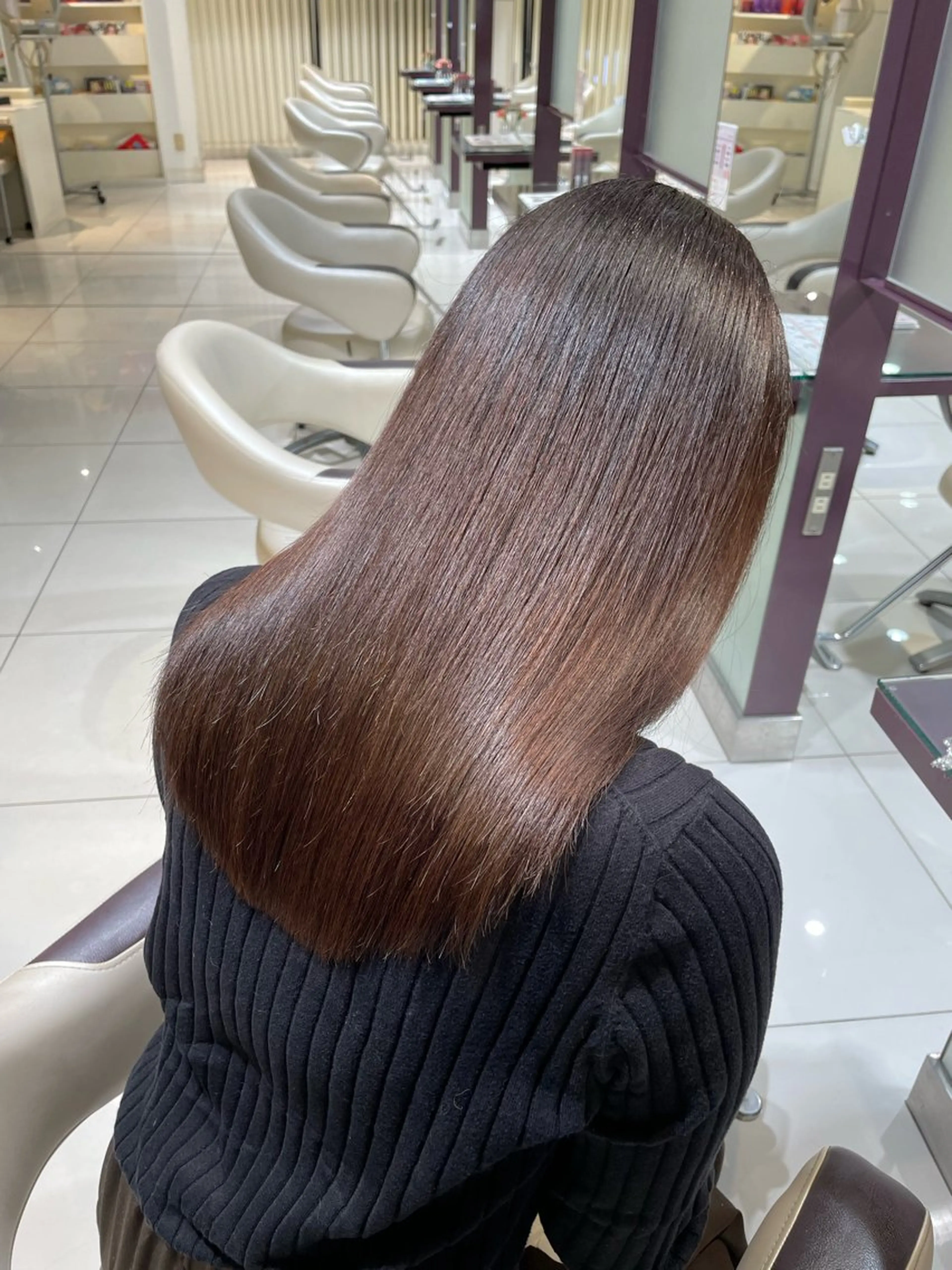 セミロング トリートメント ZENKO国分寺所属・まるやま ひなこ/艶髪カラーのヘアスタイル