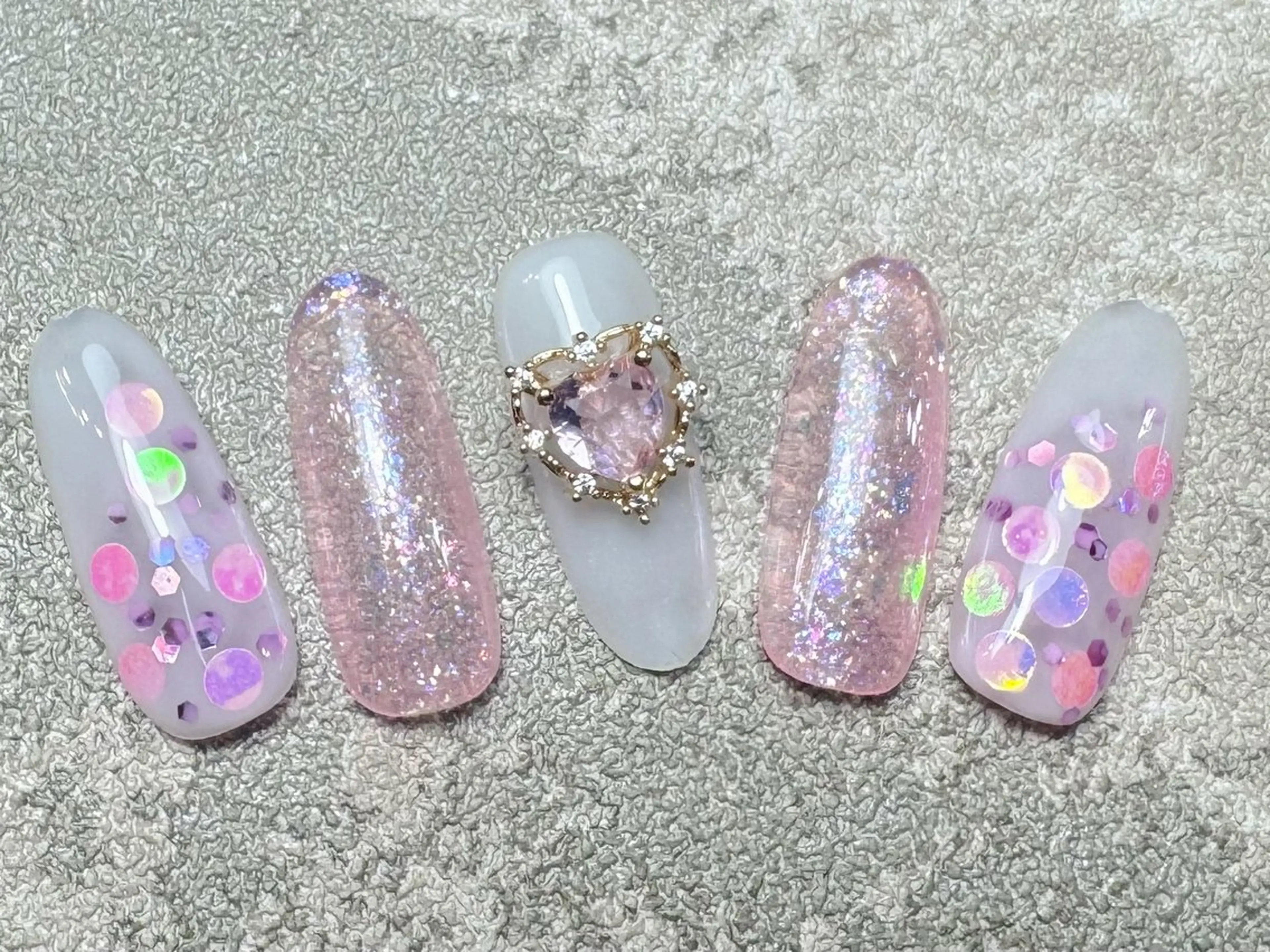 ネイル ハンドネイル マジックミラー所属・マジック ミラーのネイルデザイン