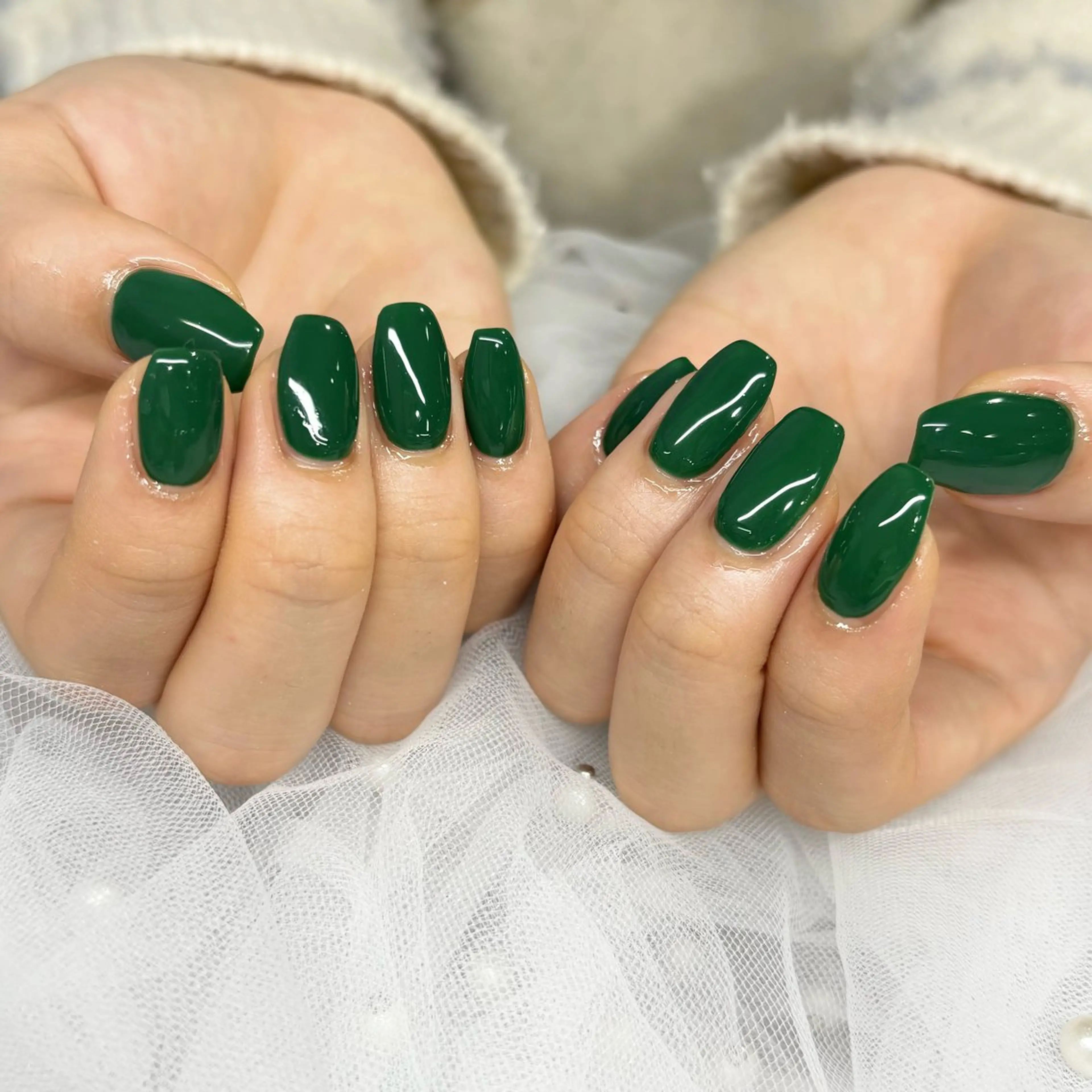 ネイル グリーン ワンカラーネイル ハンドネイル 荒巻 めいのネイルデザイン