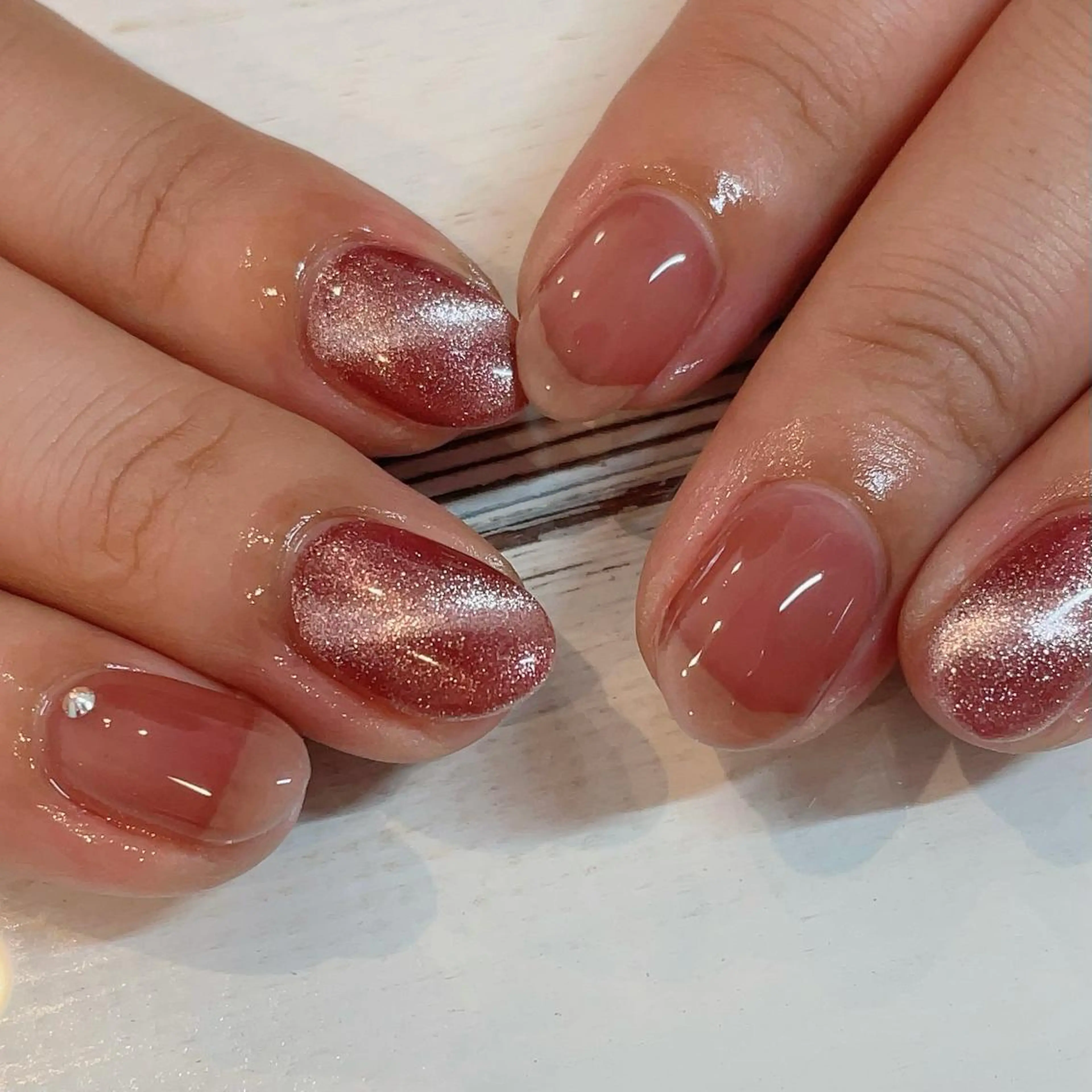 ネイル ボルドー Serenity by Mari所属・Shinozaki mariのネイルデザイン