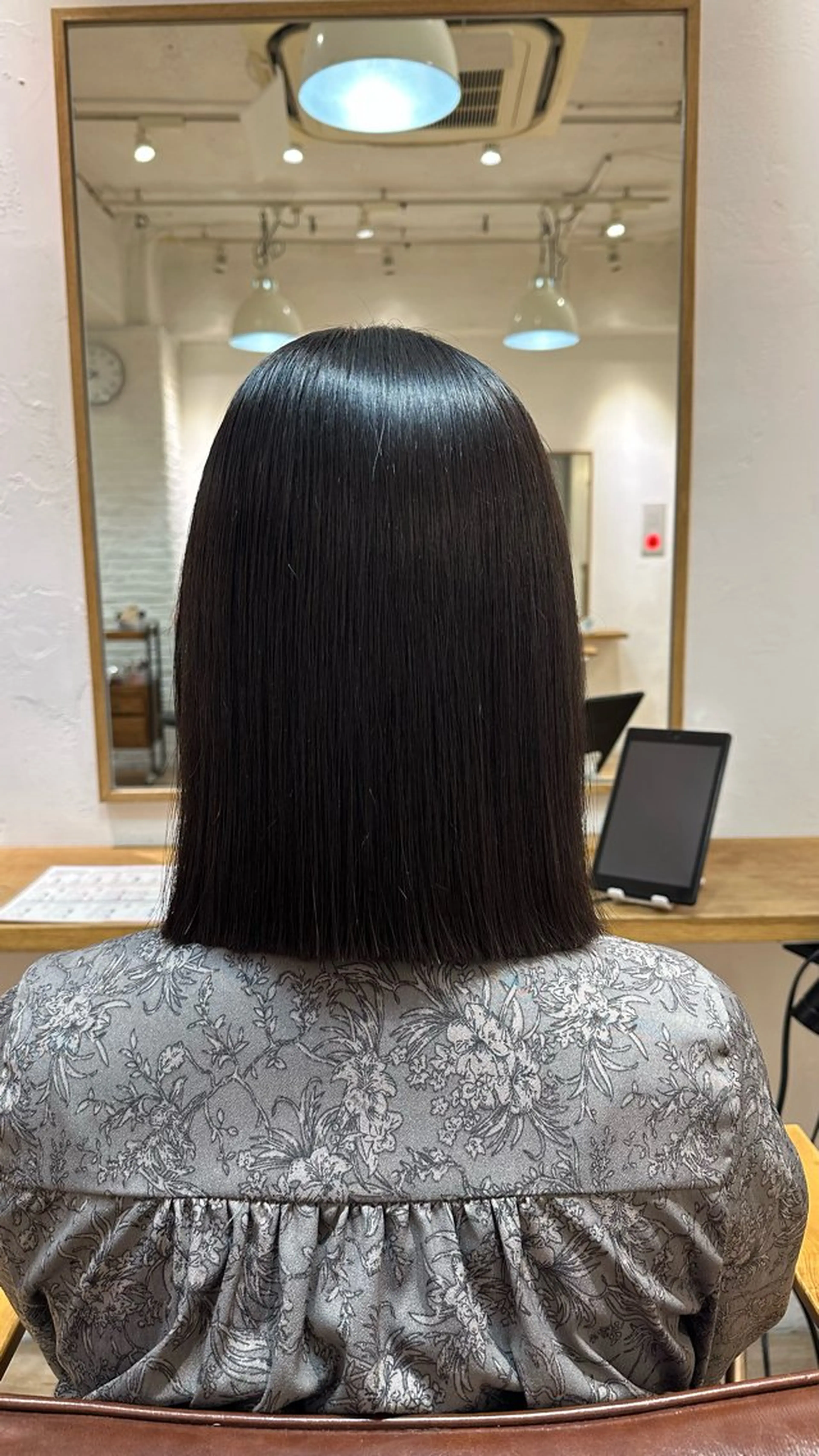 ショート パーマ ボブ 縮毛矯正 REINA☁️透明感 カラー/ぷつっと♡のヘアスタイル