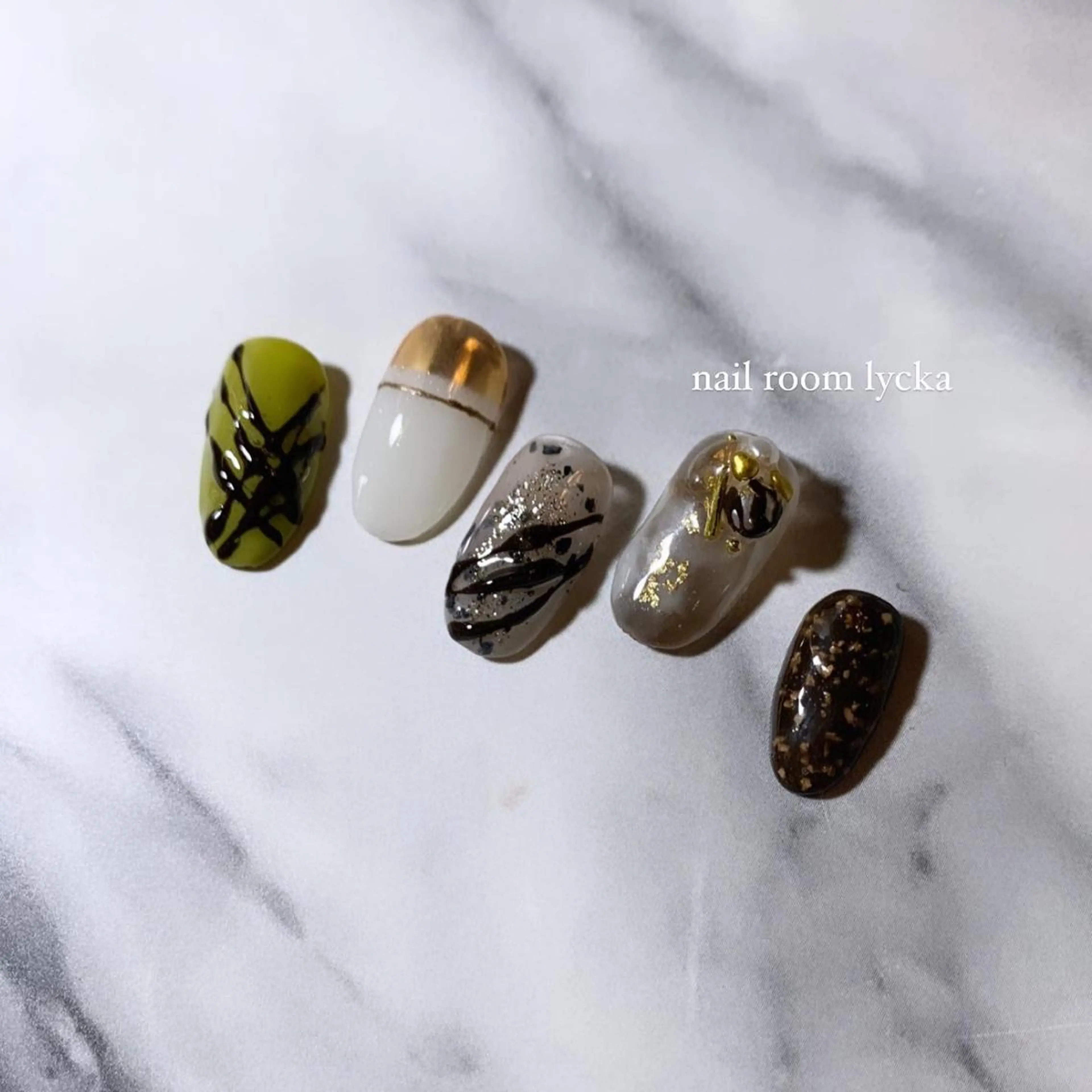 ネイル ﾈｲﾙﾙｰﾑﾘｯｶ 𝐦𝐚𝐲𝐮のネイルデザイン