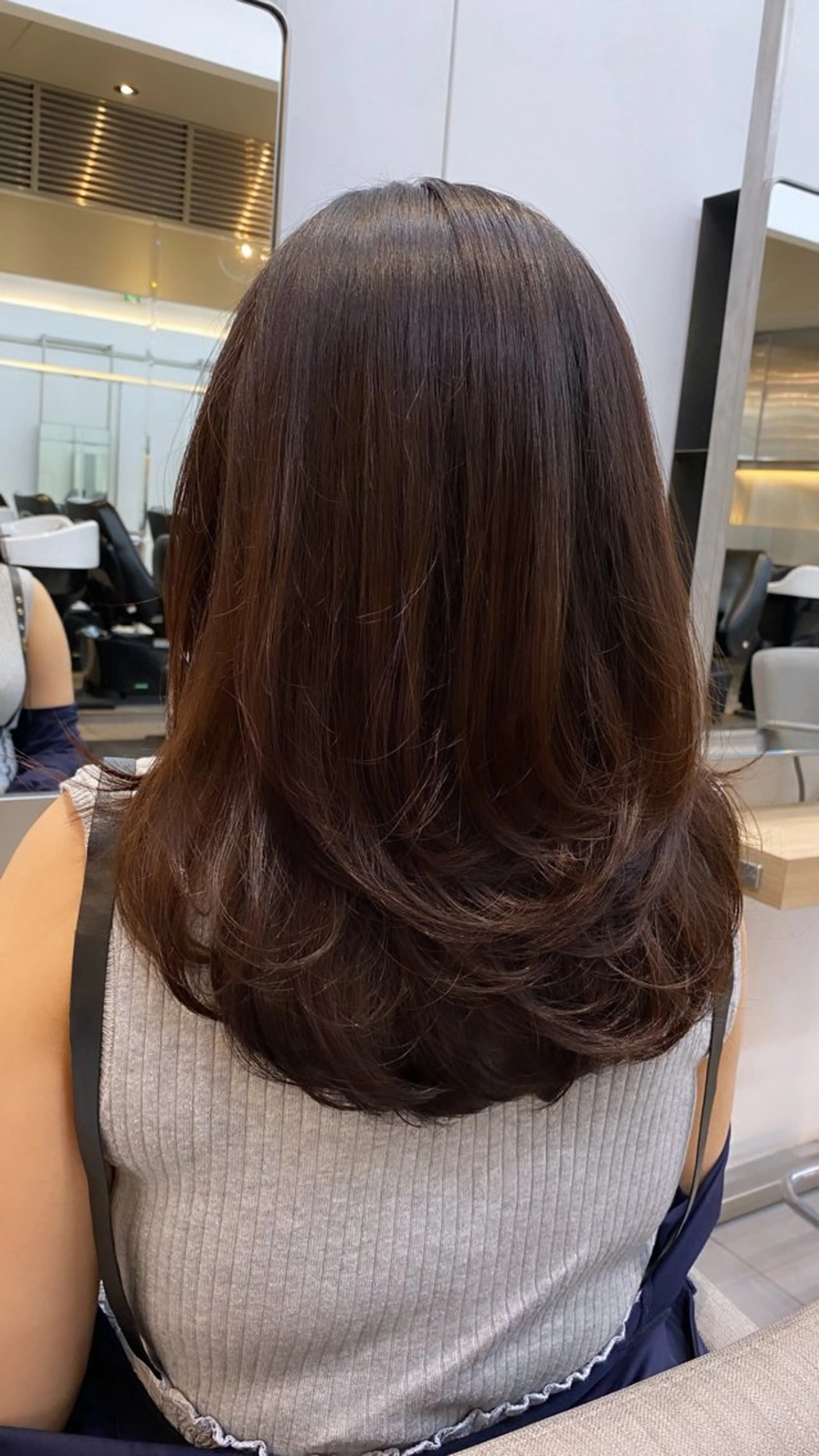 セミロング カット nok所属・レイヤー/ベージュ/ どますず🌺のヘアスタイル