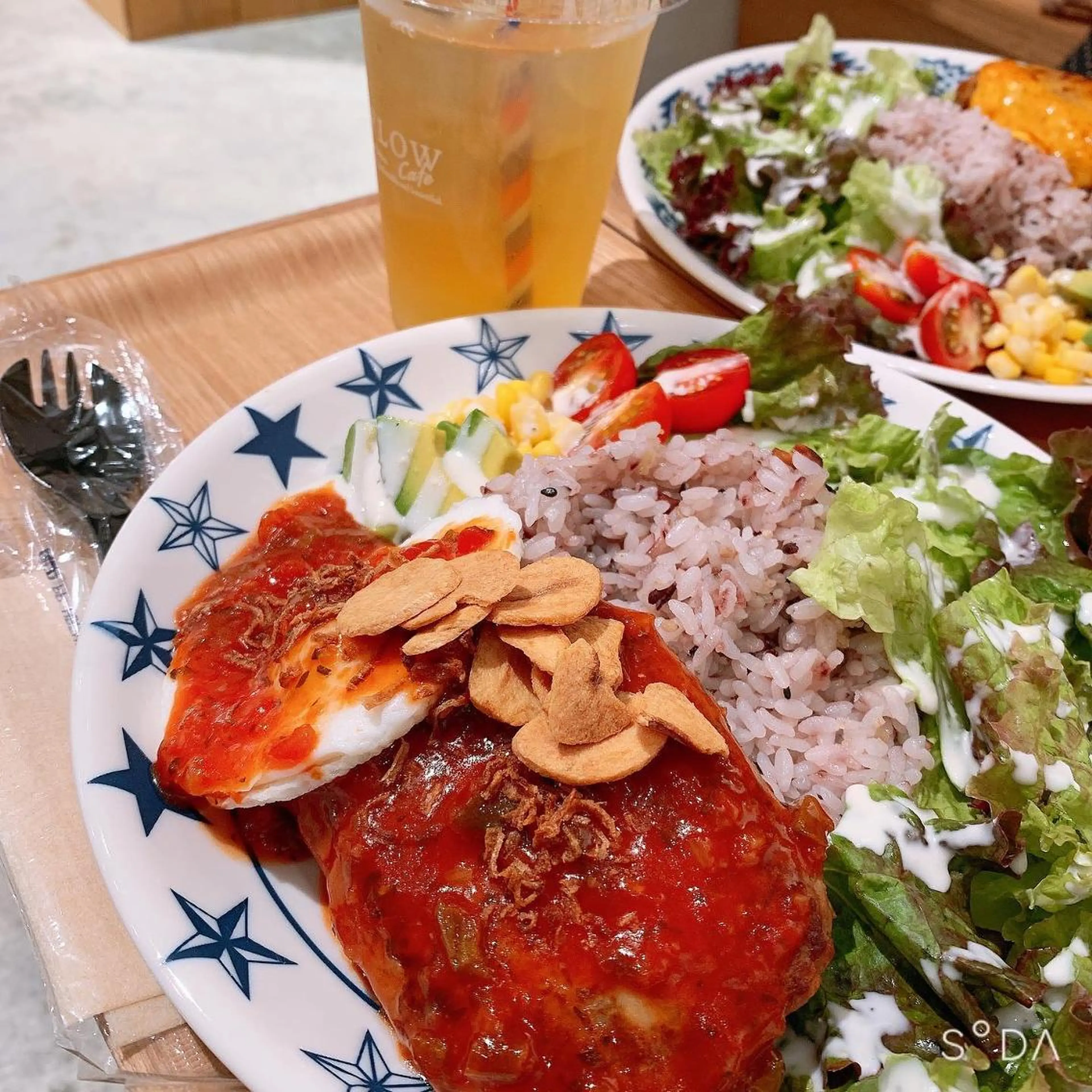 マツエク・マツパ 韓国風マツエク パリジェンヌラッシュリフト まつげパーマ sara 荒井店のヘアスタイル