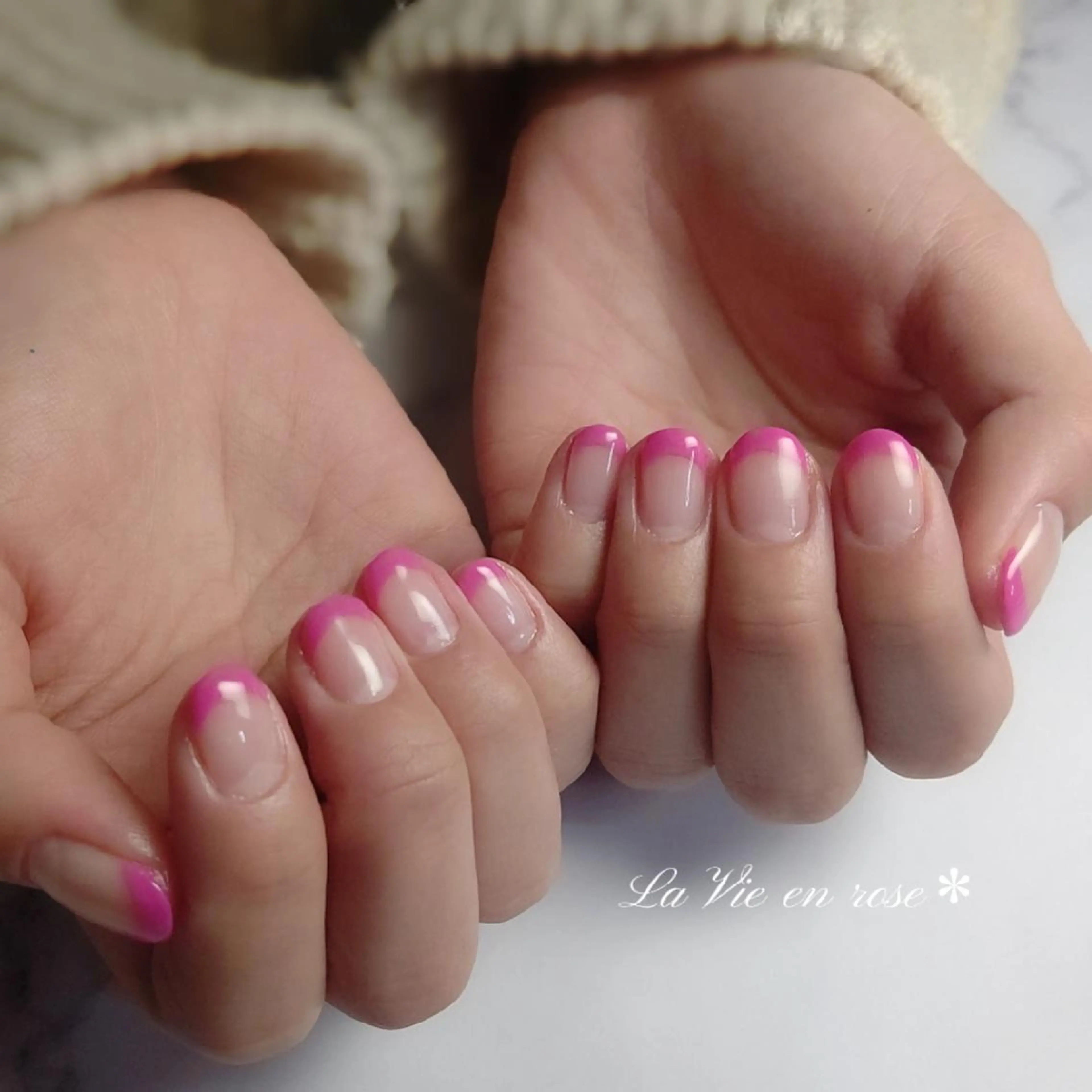 ネイル フレンチネイル ラヴィアン ローズのネイルデザイン