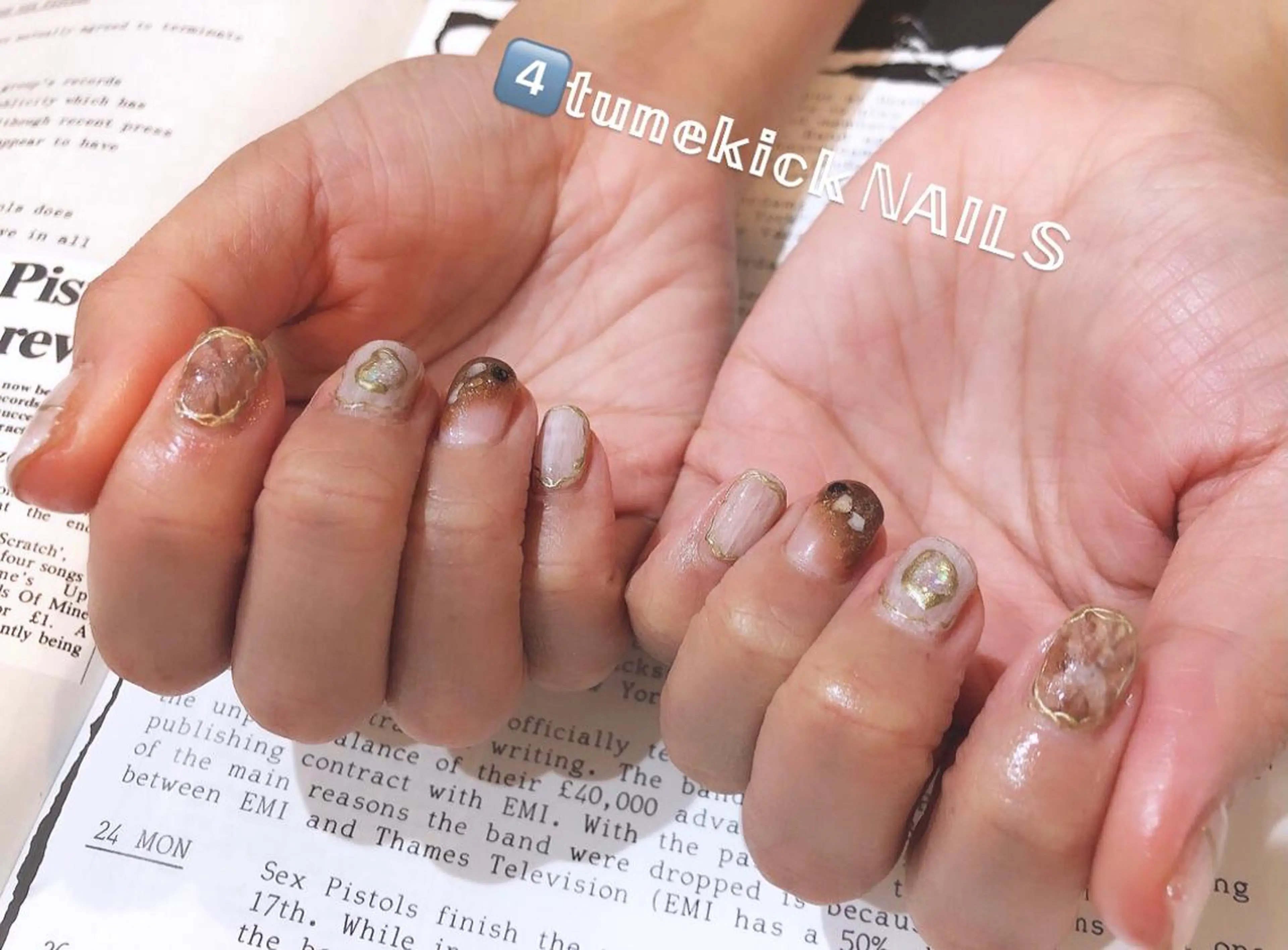 ネイル ニュアンスネイル 4tunekick NAILS(フォーチュンキックネイルズ)所属・光森 淳子のネイルデザイン