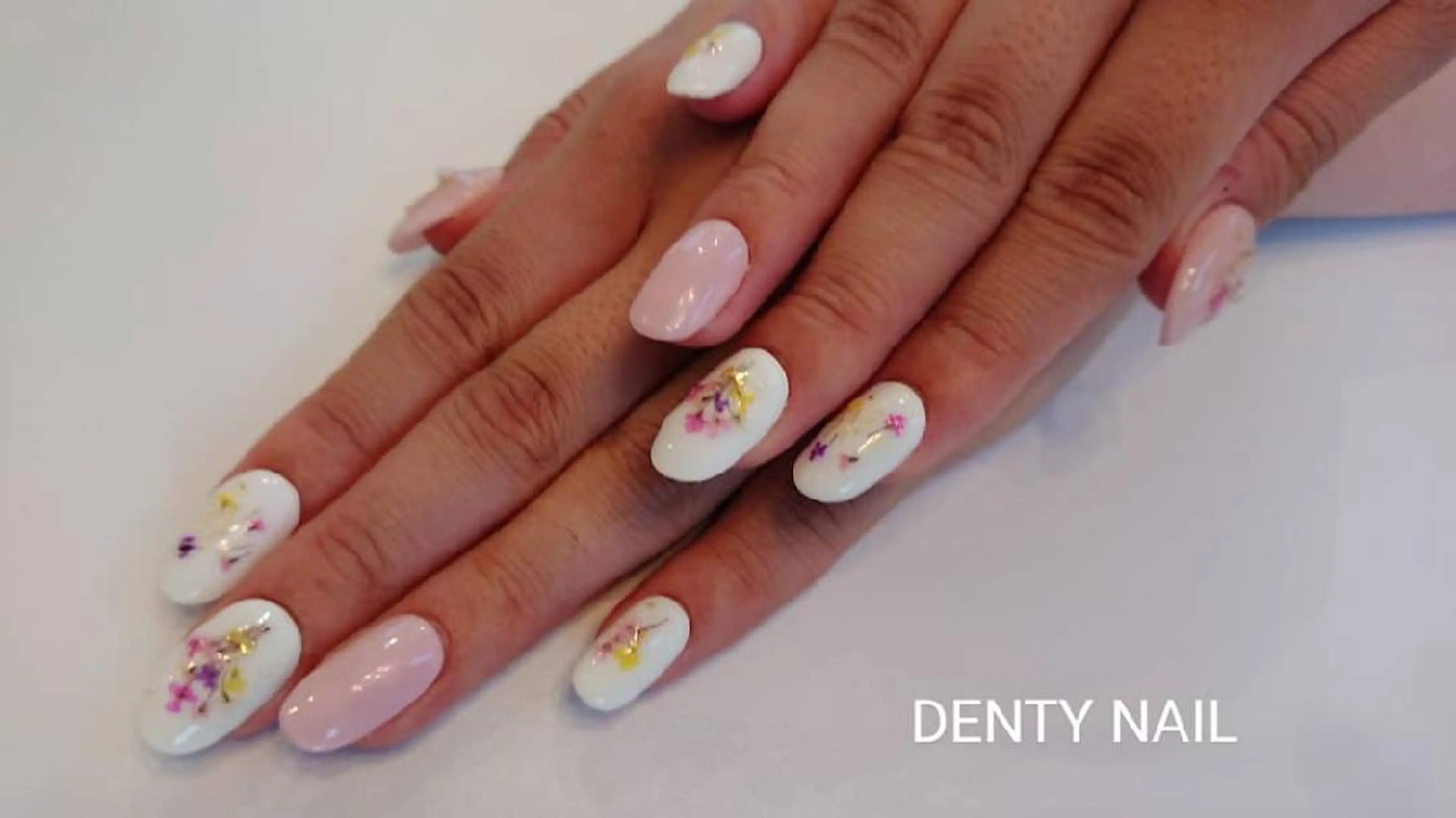 ネイル フラワーネイル DENTY NAIL所属・DENTY NAIL -ArtRoom-のネイルデザイン