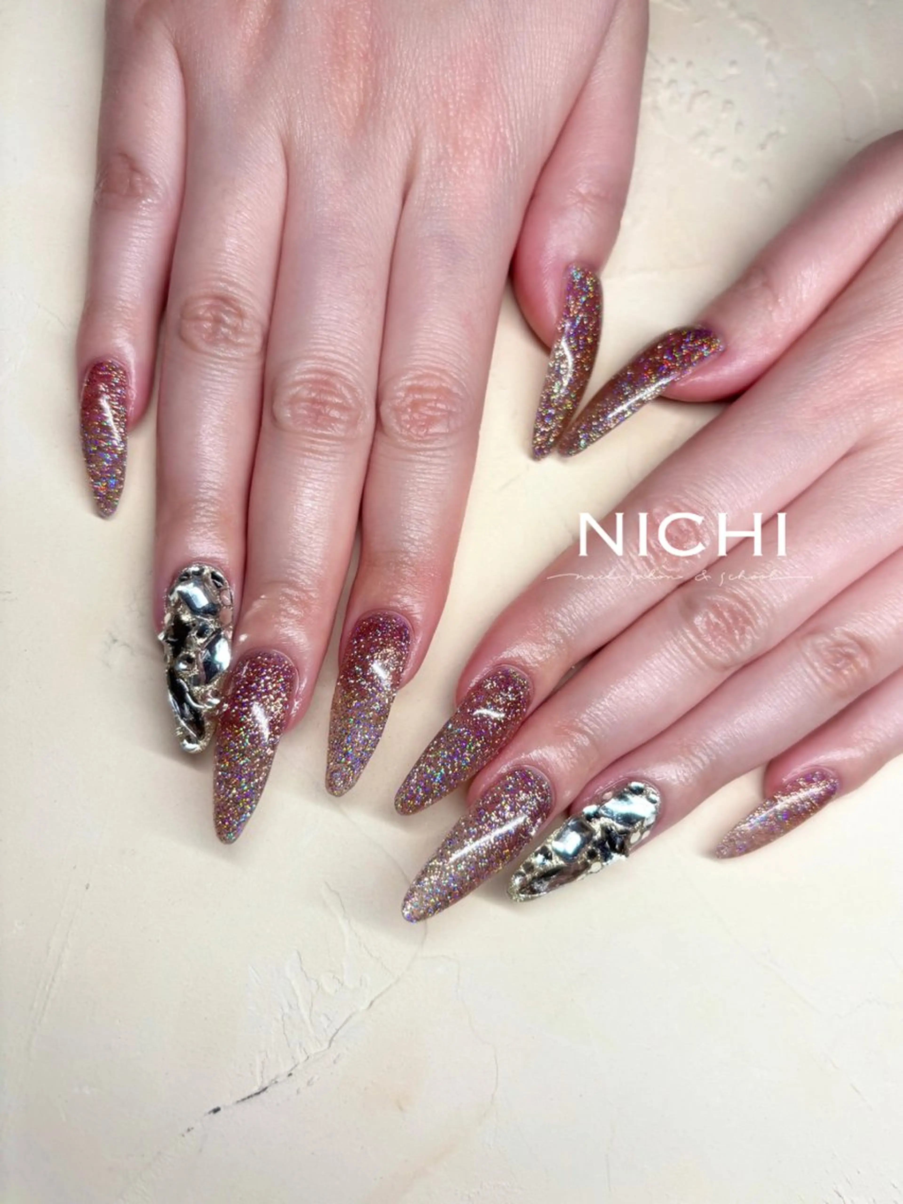 ネイル NICHI nail salon & school所属・NICHI 田所梨英のネイルデザイン