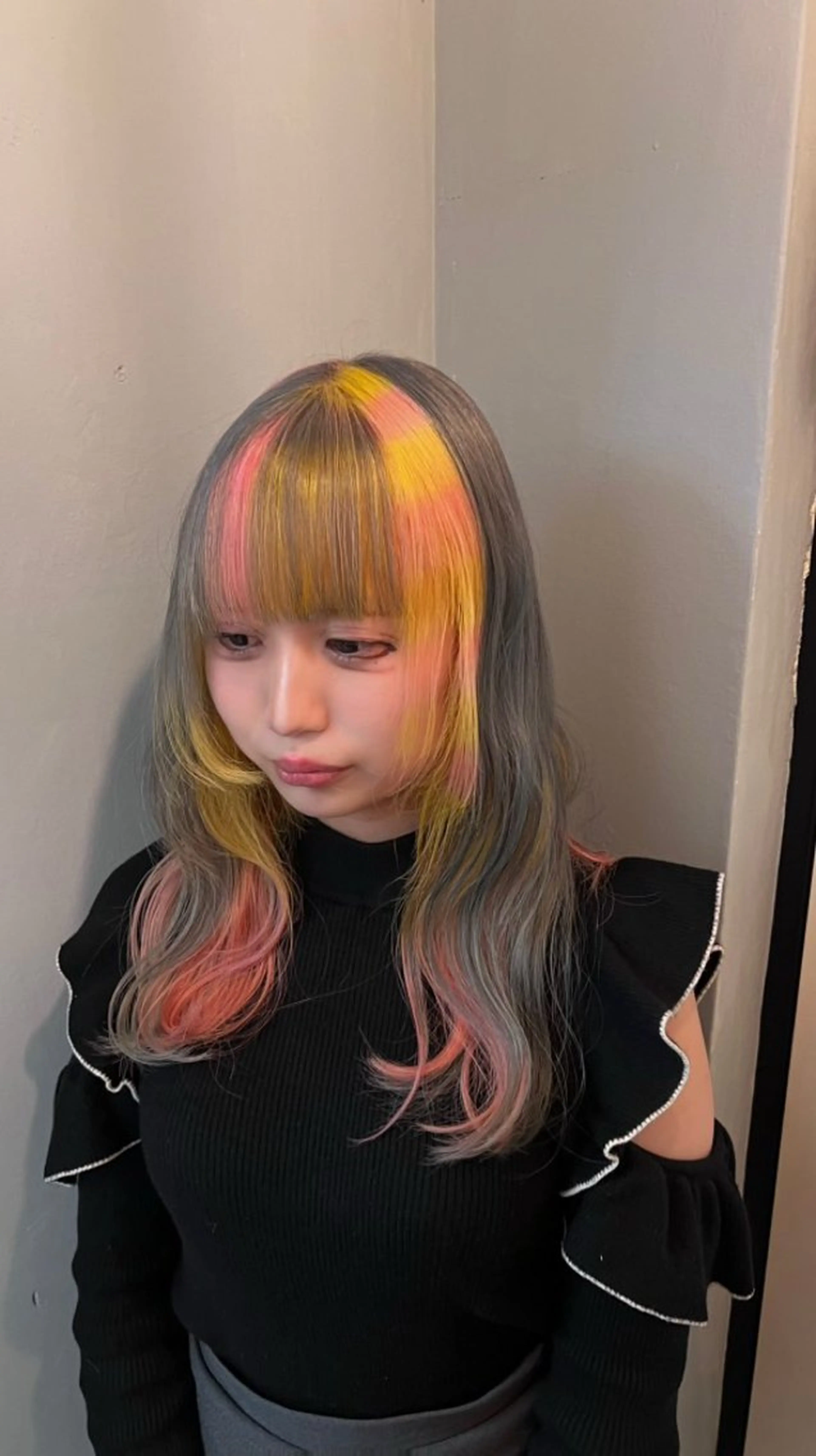 カラー デザインカラー ツートーンカラー 個性的カラー ☆≡ねねのヘアスタイル