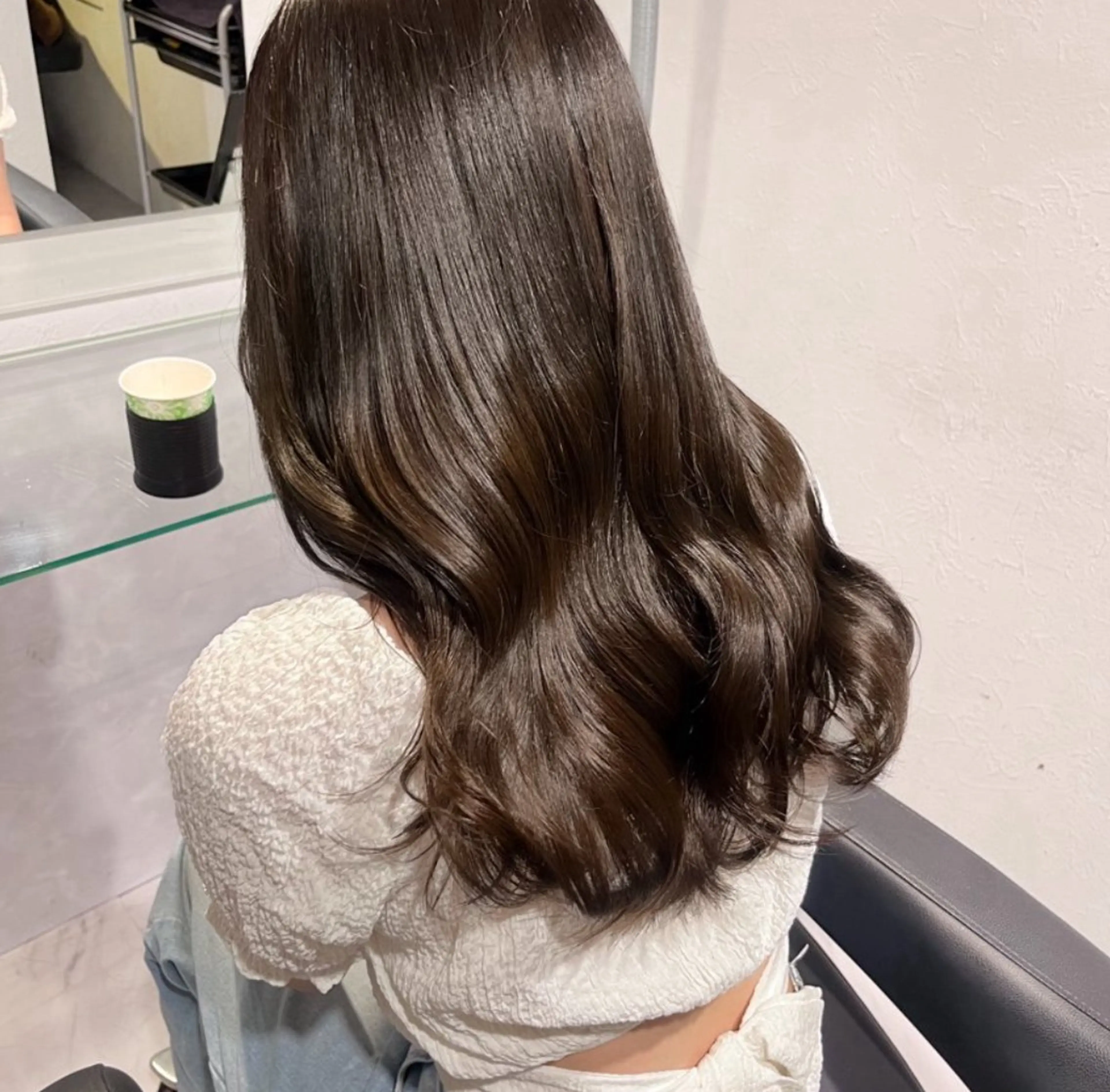 ロング カラー 🫧うる艶トレンド 🫧透明感カラーのヘアスタイル