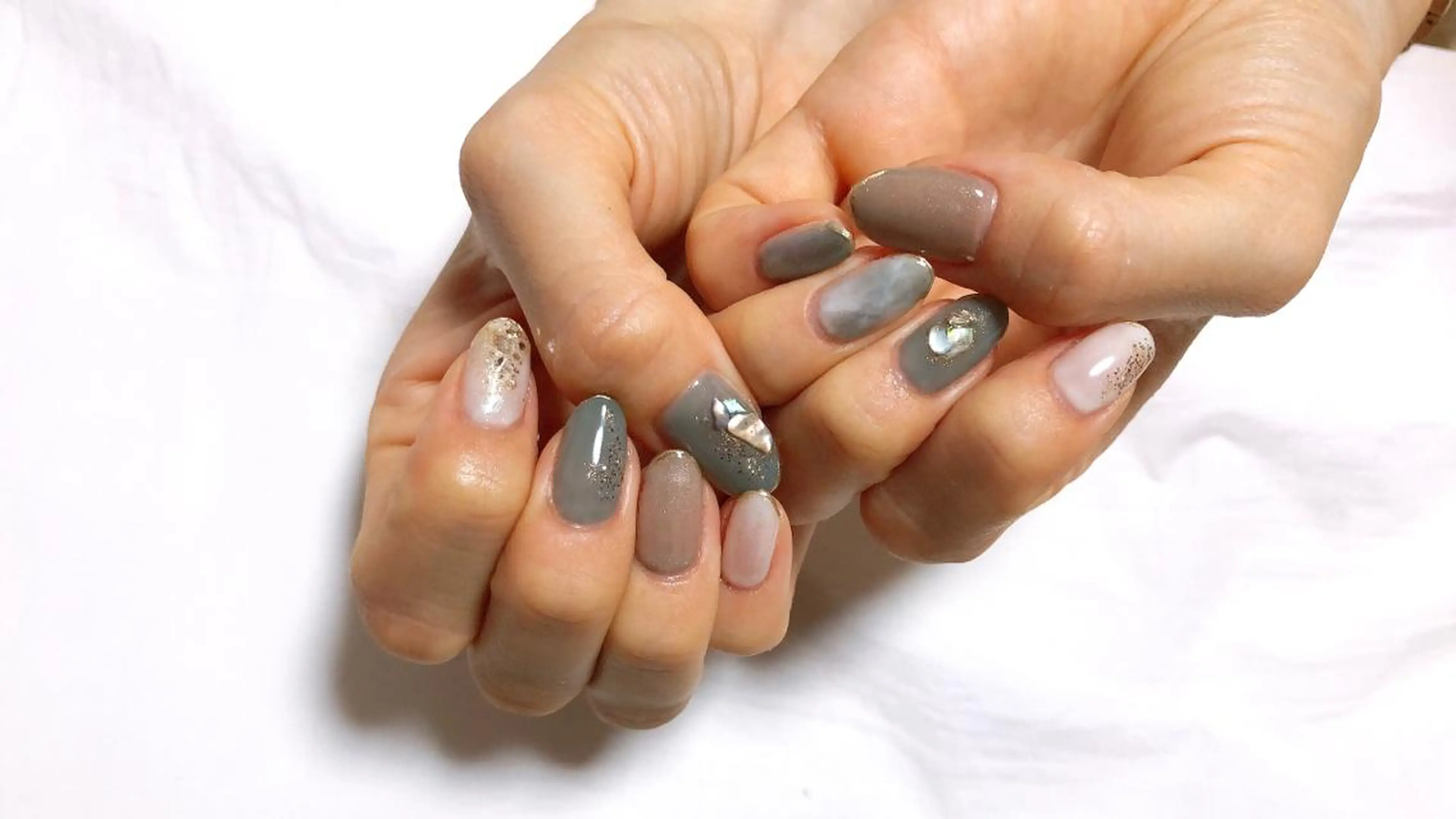 ネイル 水色 ニュアンスネイル felice nailのネイルデザイン