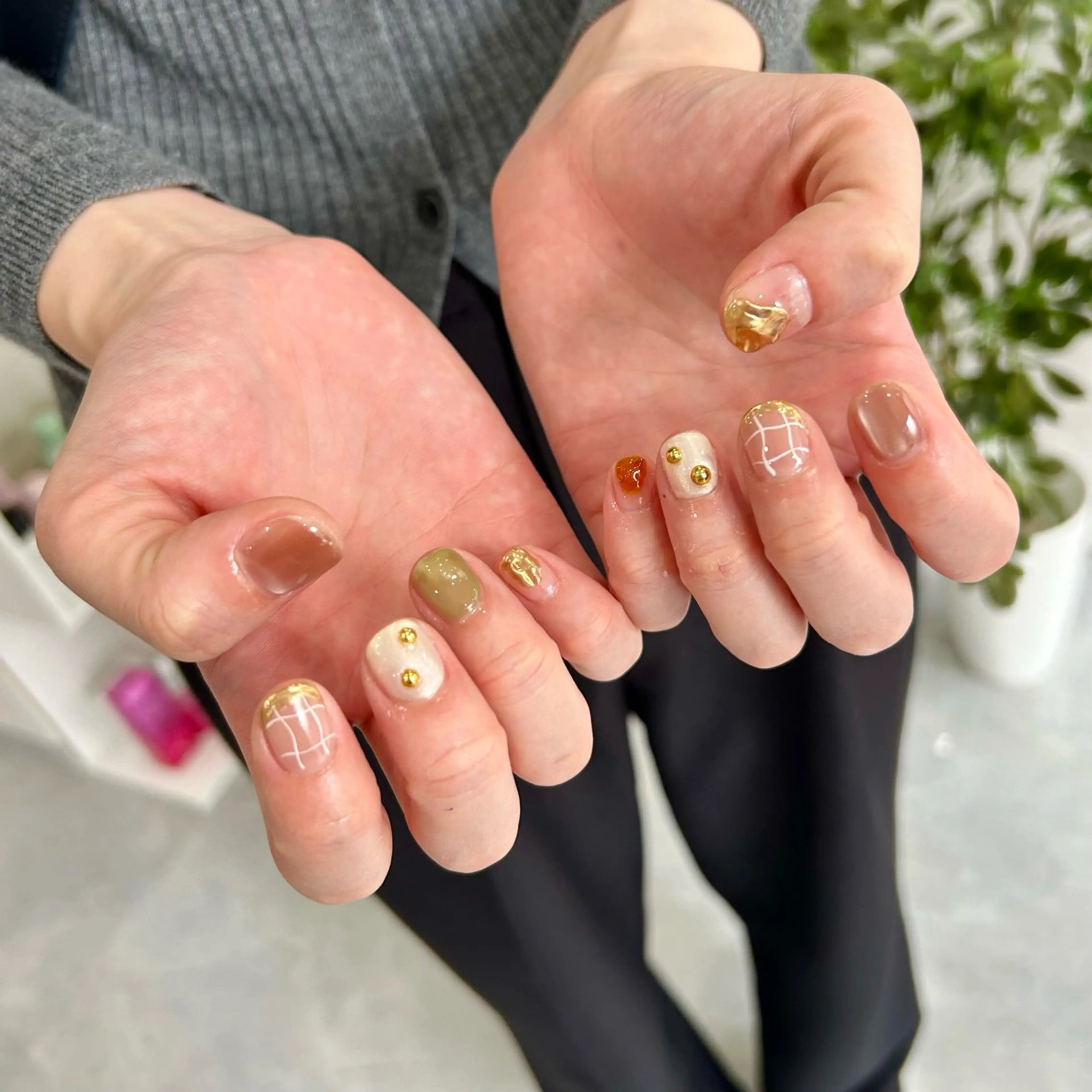 ネイル 持ち込み ニュアンスネイル ハンドネイル RYO ／Amourのネイルデザイン