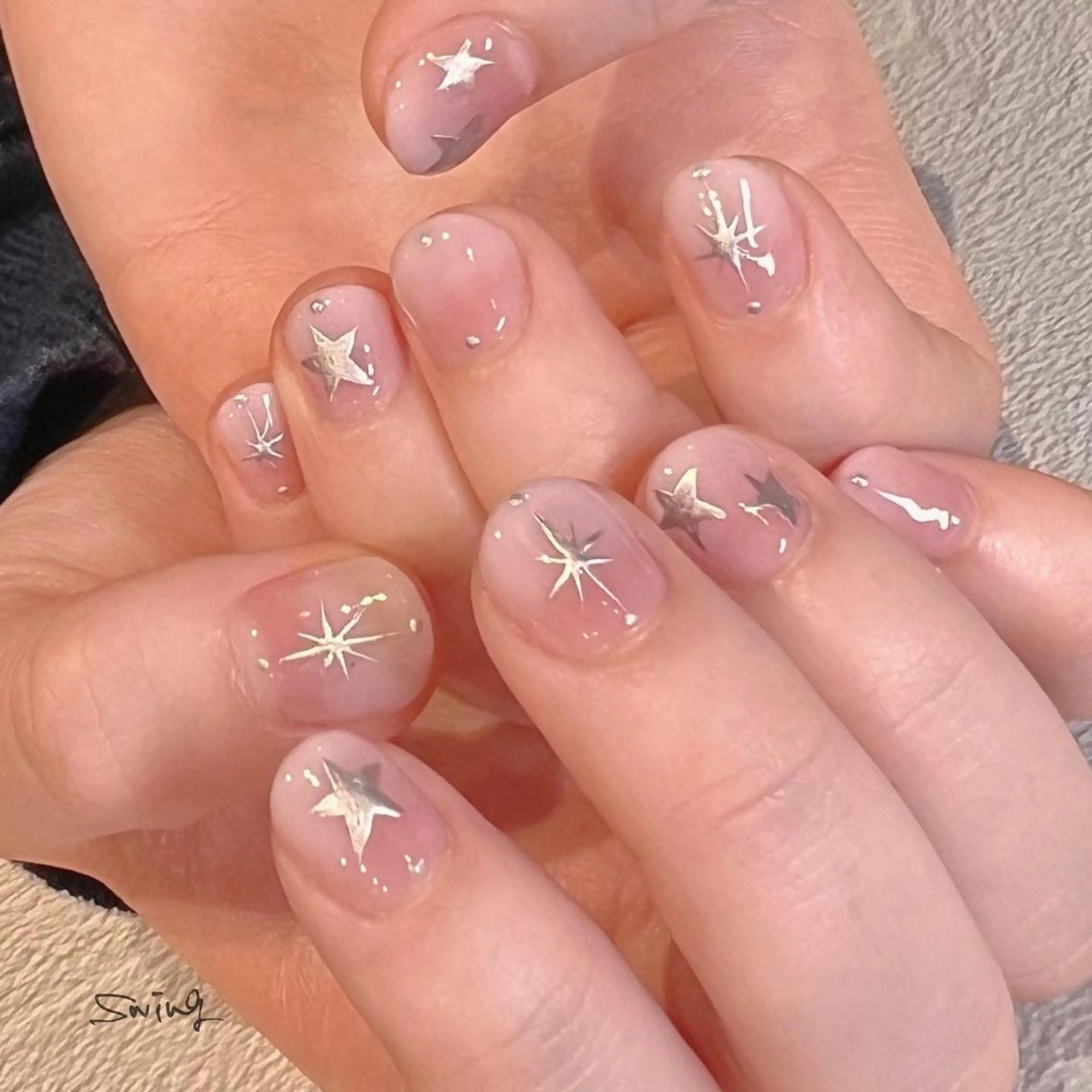 ネイル キラキラネイル SWING Nail Salon所属・Yoshida Takakoのネイルデザイン