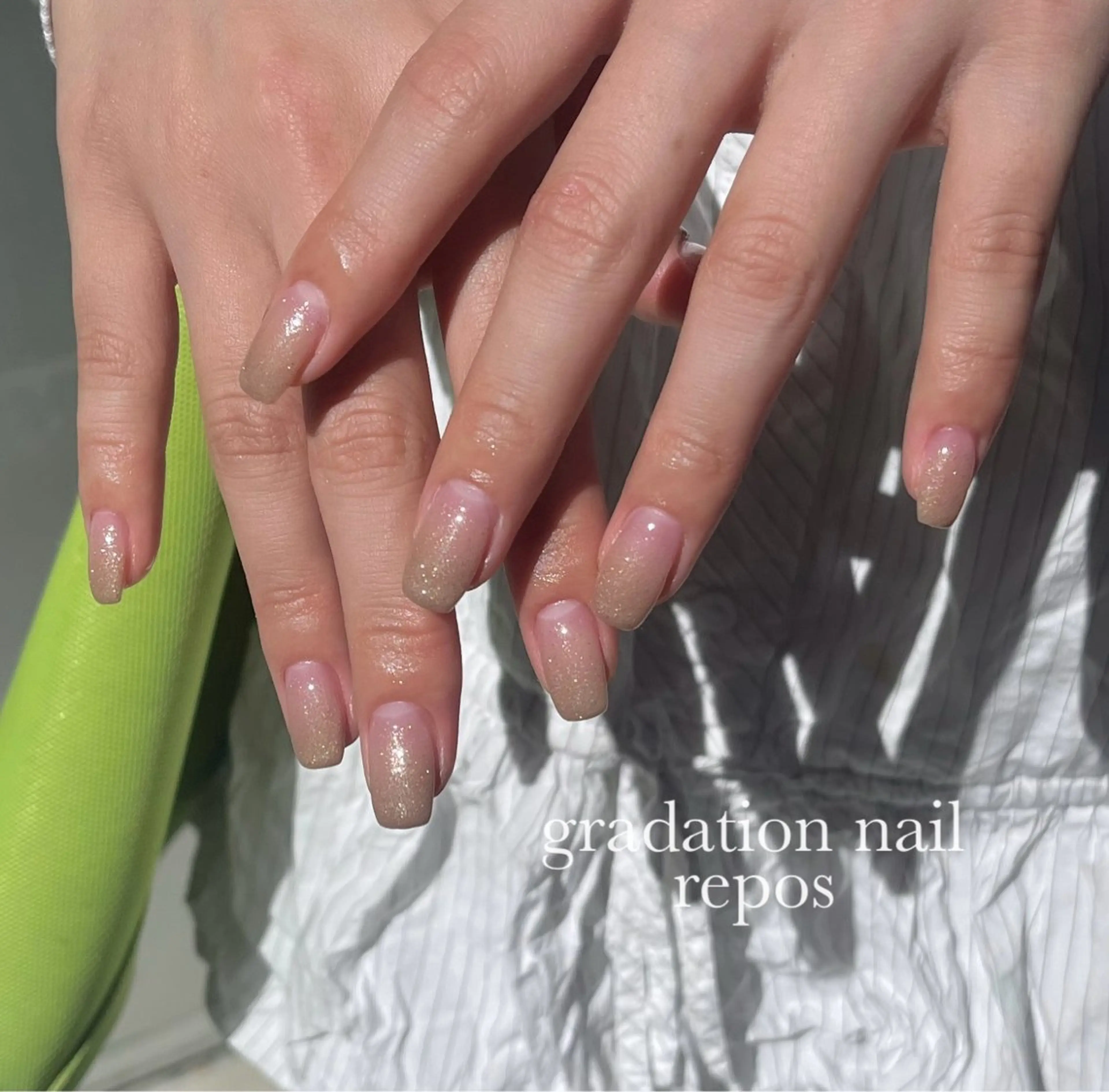 ネイル グラデーション オフィスネイル ワンカラーネイル シンプルネイル ハンドネイル repos-ルポ-所属・repos mikuのネイルデザイン