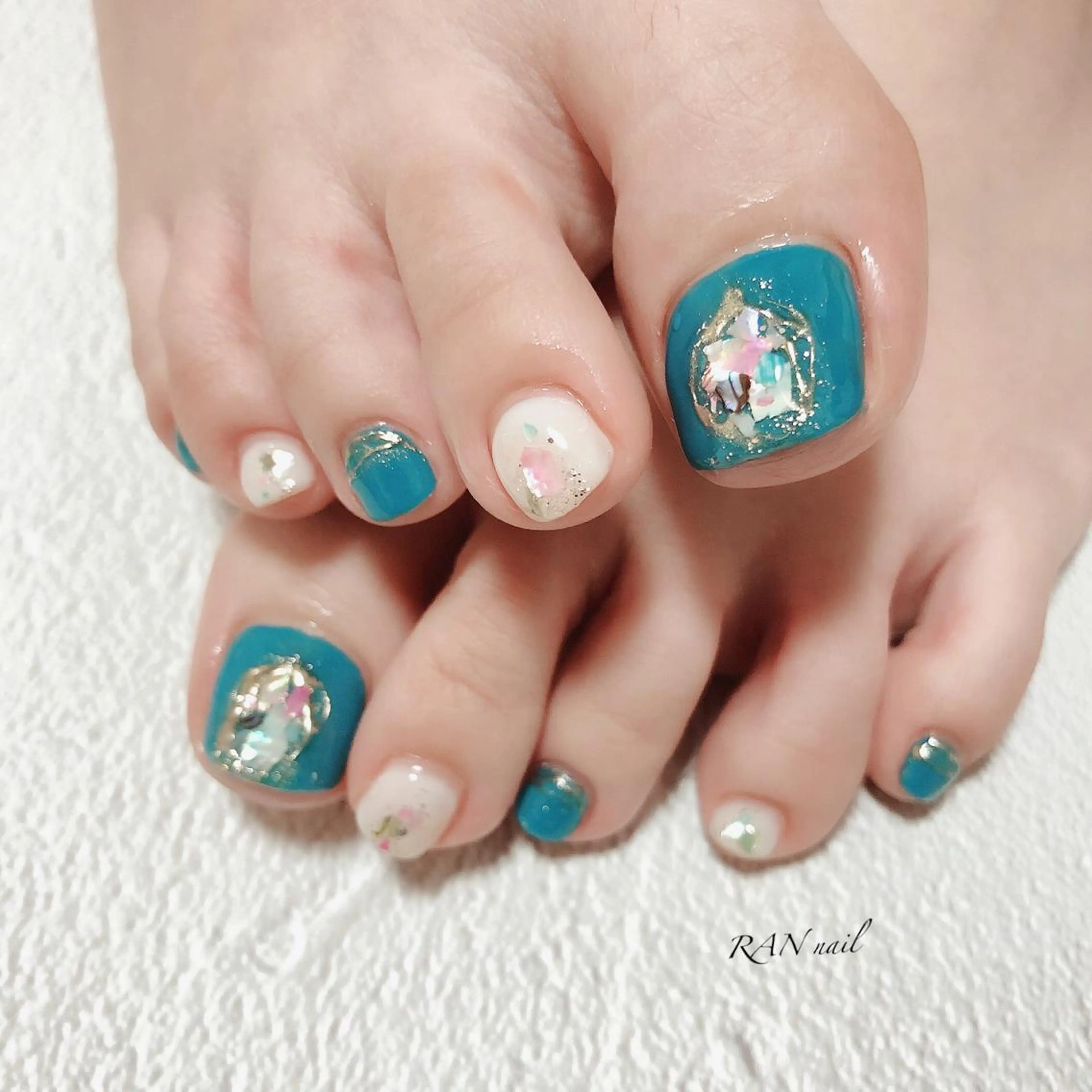 ネイル オフィスネイル 夏ネイル ブライダルネイル ハンドネイル フットネイル RAN nail 〜ランネイル〜所属・RAN nailのネイルデザイン