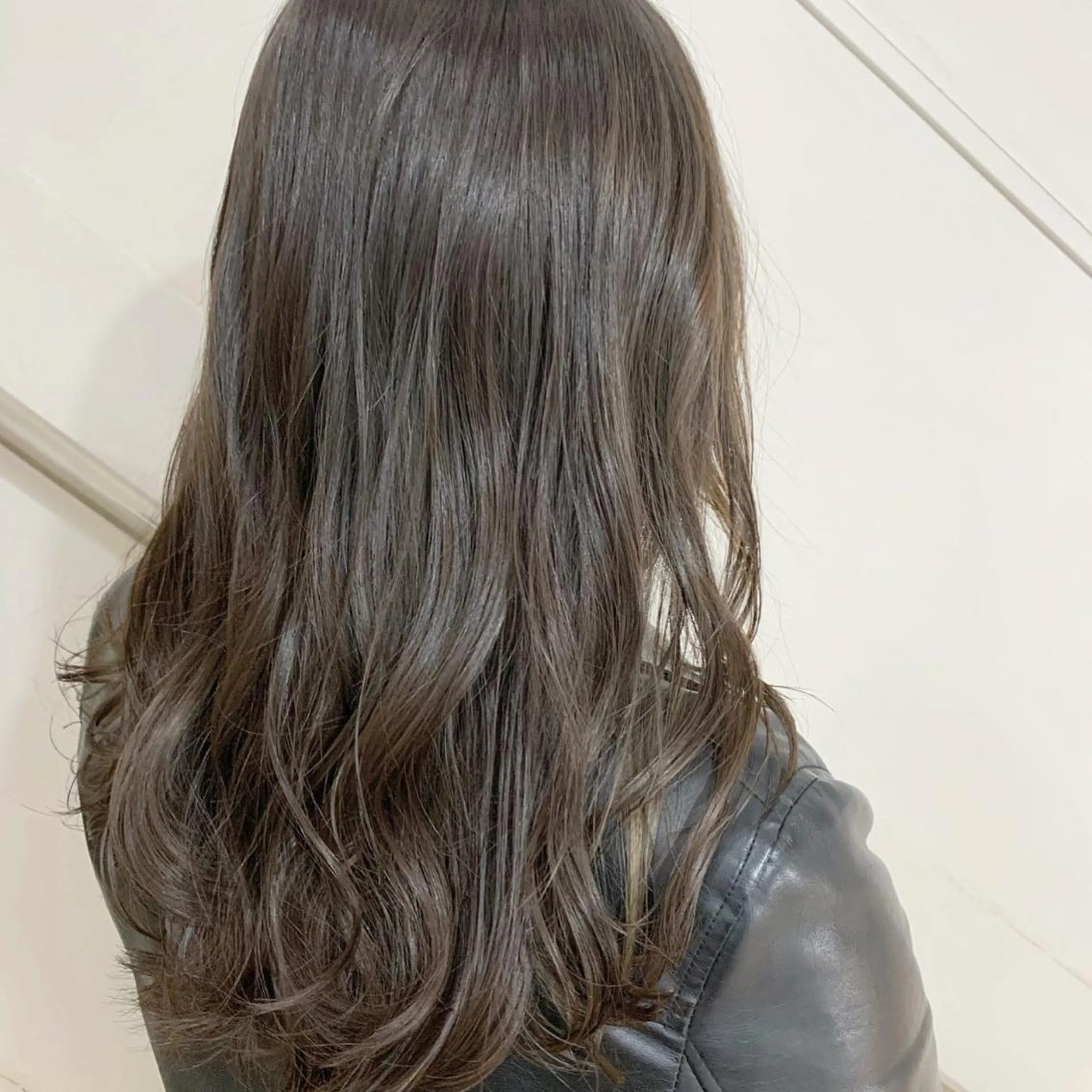 セミロング カラー 【髪質改善美容師】 KAITOのヘアスタイル