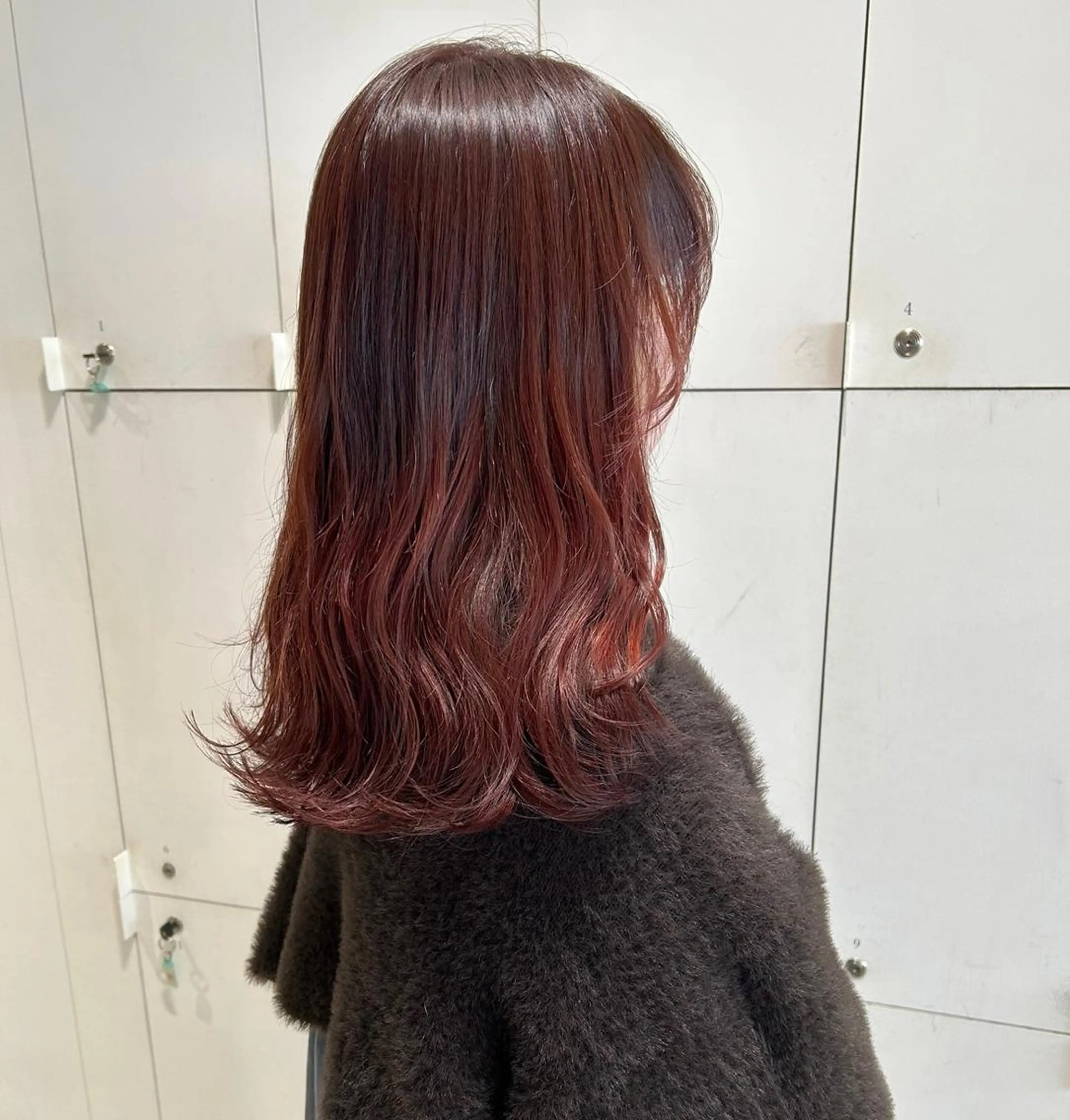 ミディアム カラー レッドカラー カット ヘアカラー トリートメント 透明感カラー🫧 nanohaのヘアスタイル