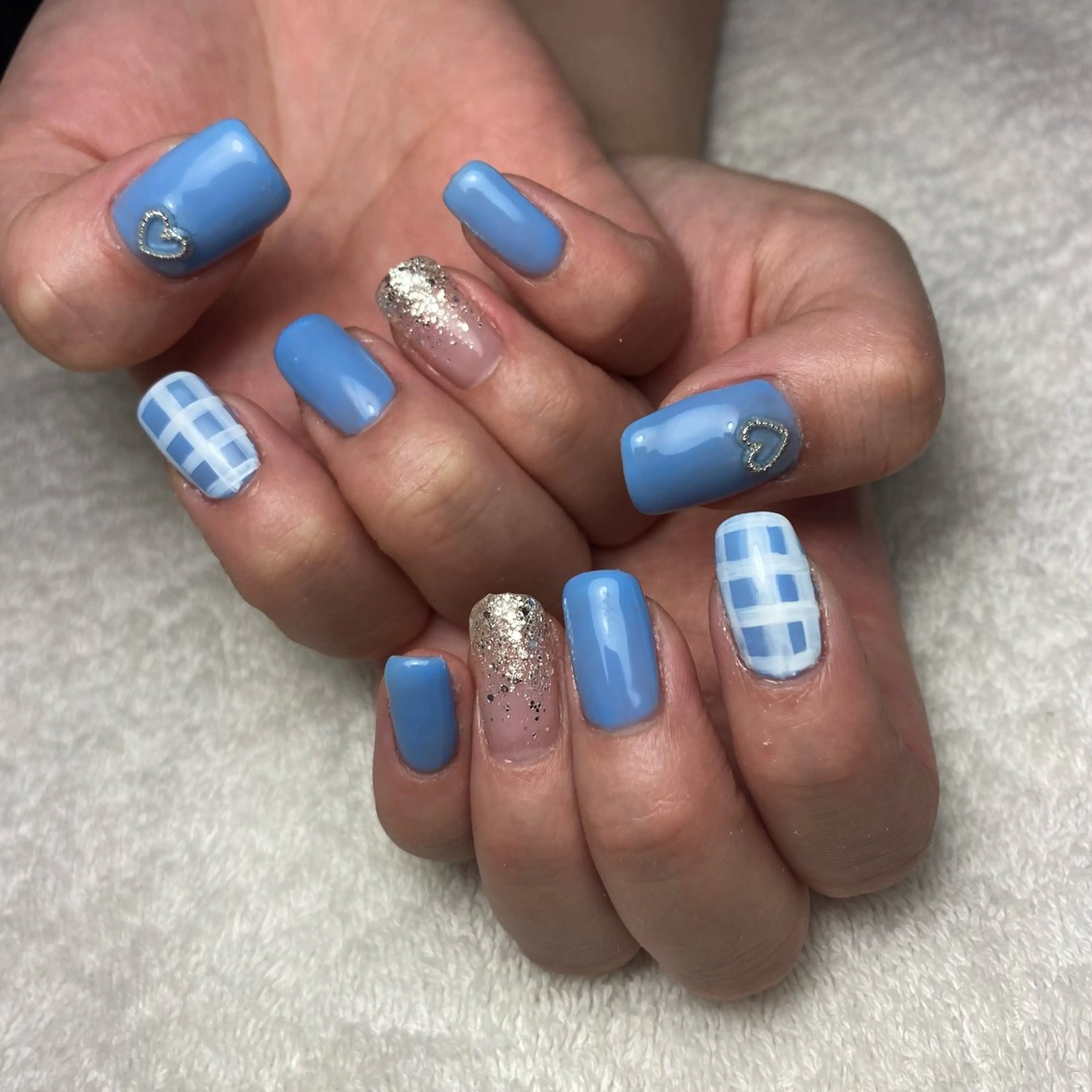 ネイル ブルー ハート 春ネイル ハンドネイル COCO+所属・COCO +のエステ・リラクイメージ