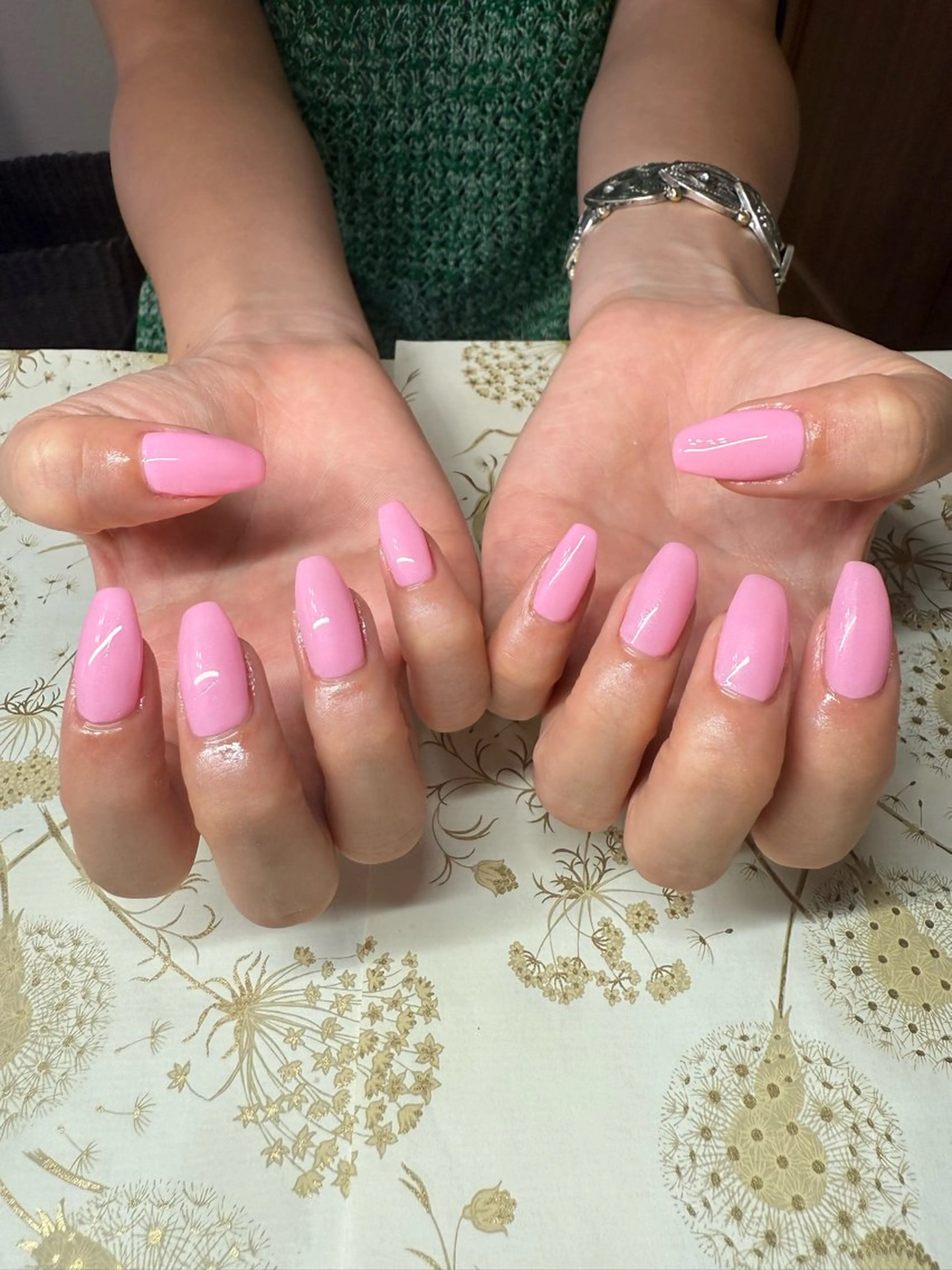 ネイル ロングネイル ピンク シンプルネイル 夏ネイル ハンドネイル miel nailのネイルデザイン