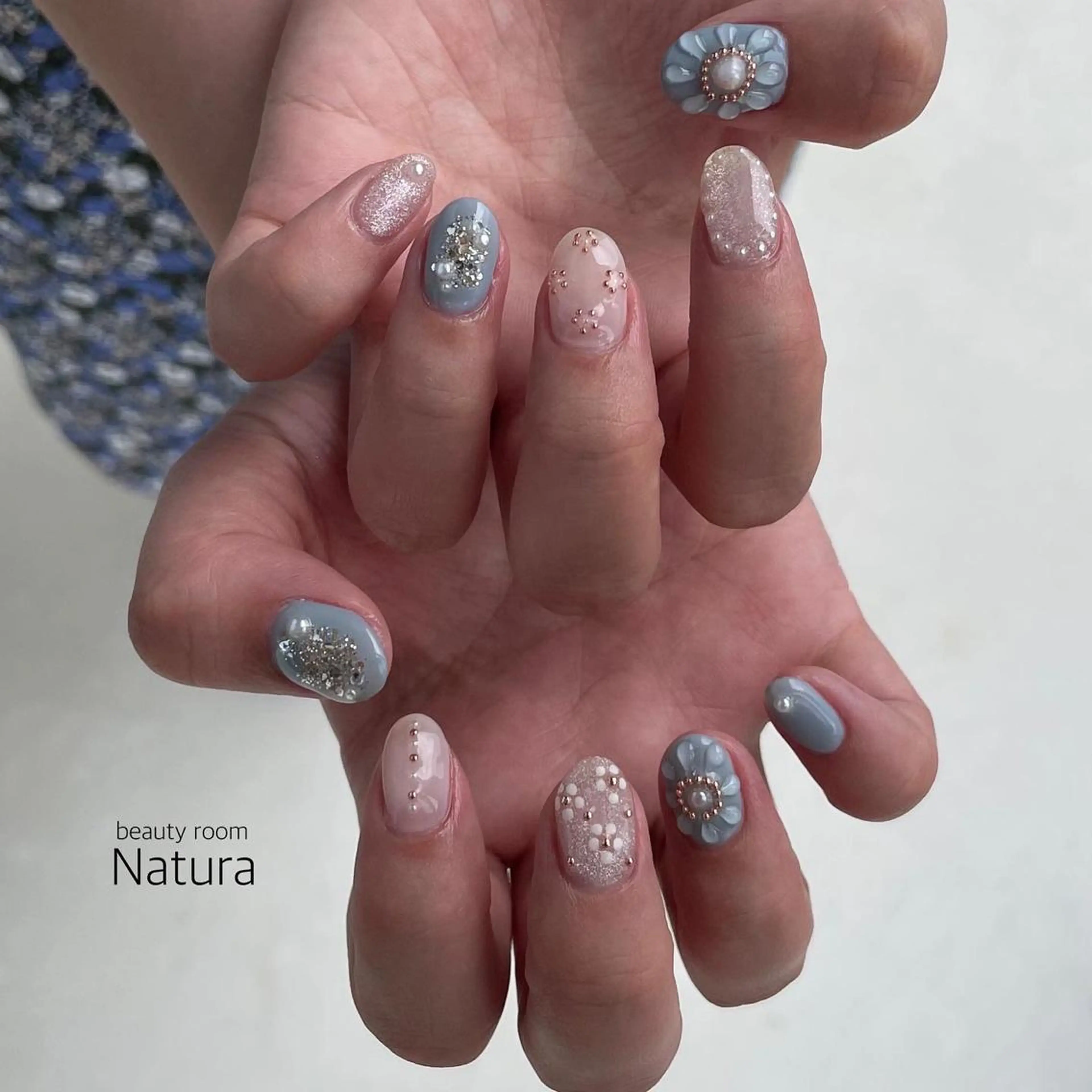 ネイル マツエク・マツパ アイブロウ ハンドネイル beautyroom Naturaのネイルデザイン