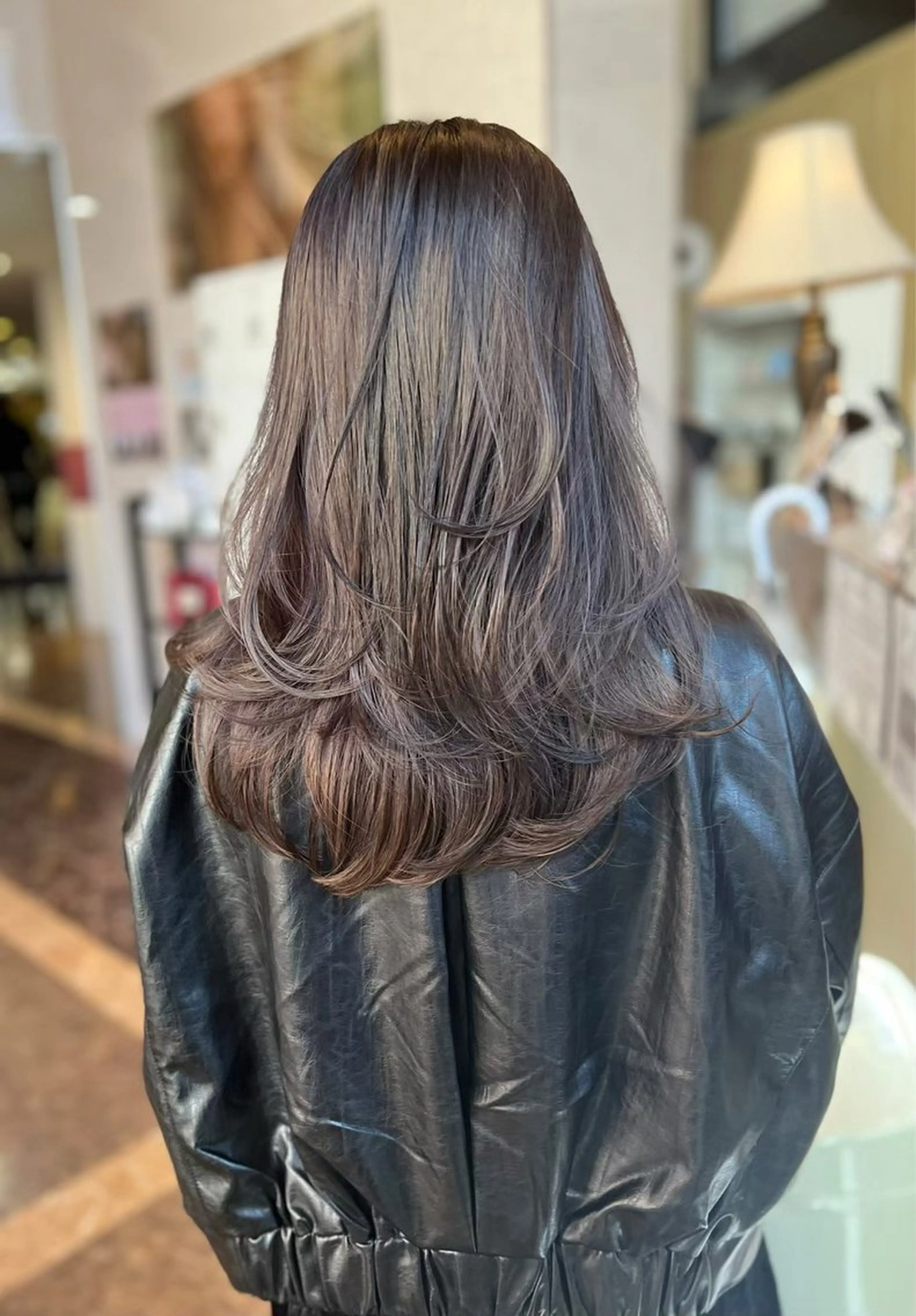 カラー 会社で浮かない ビジネスヘア/心斎橋のヘアスタイル