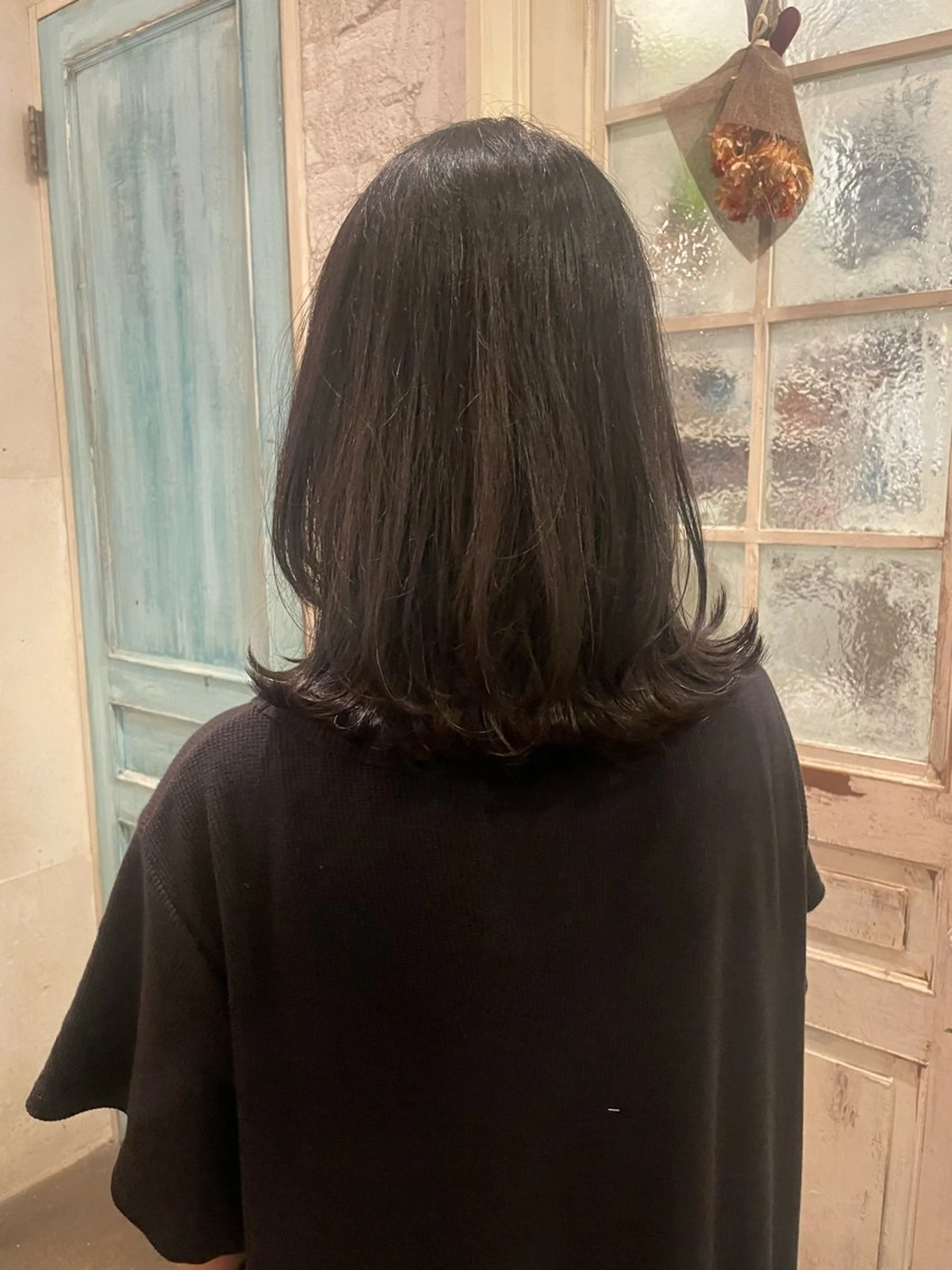 ミディアム 大久保 詩月のヘアスタイル