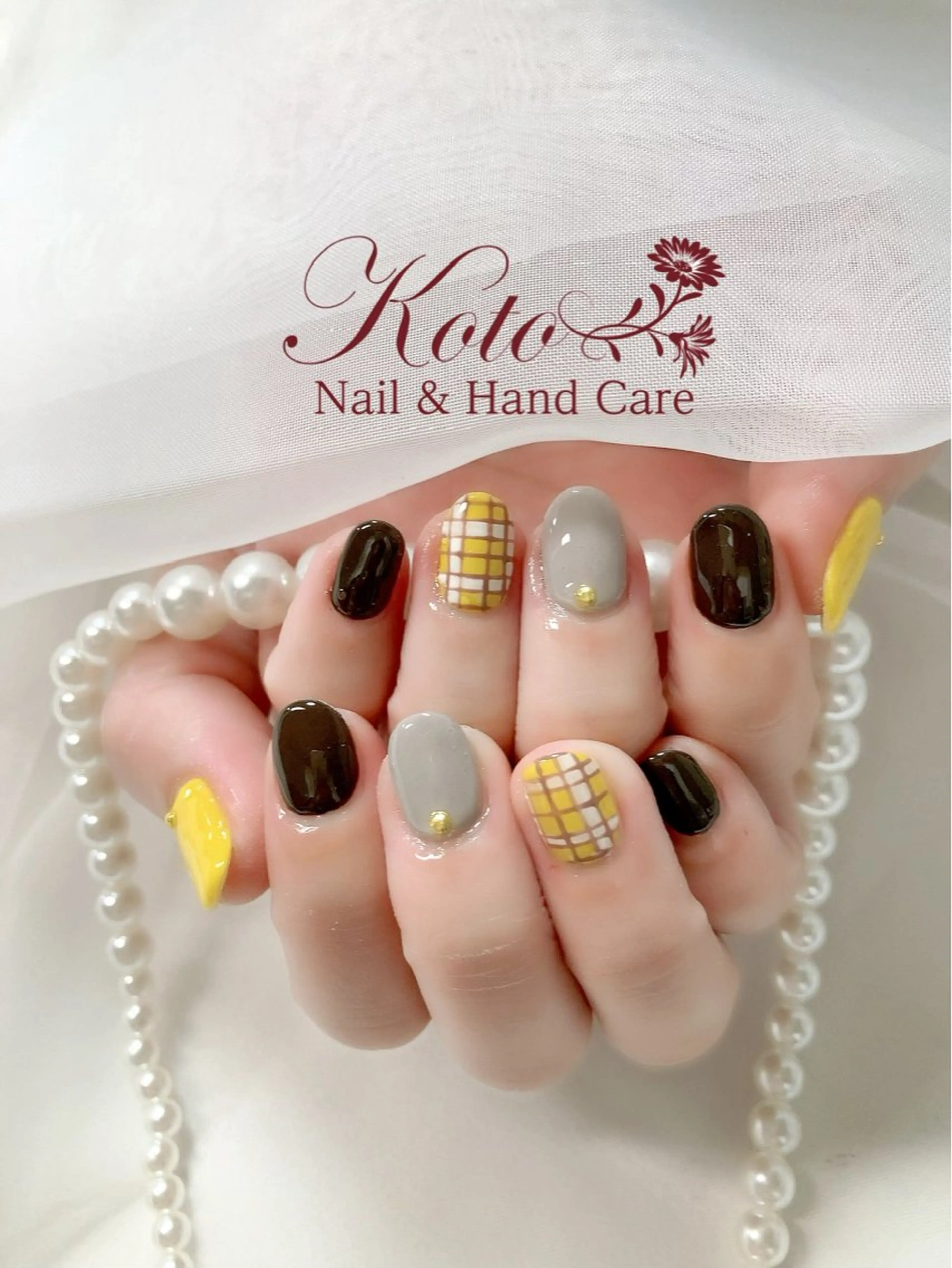 ネイル 長さ出し ジェルネイル 持ち込み ニュアンスネイル 赤色 ハンドネイル Nail Salon KOTOのネイルデザイン