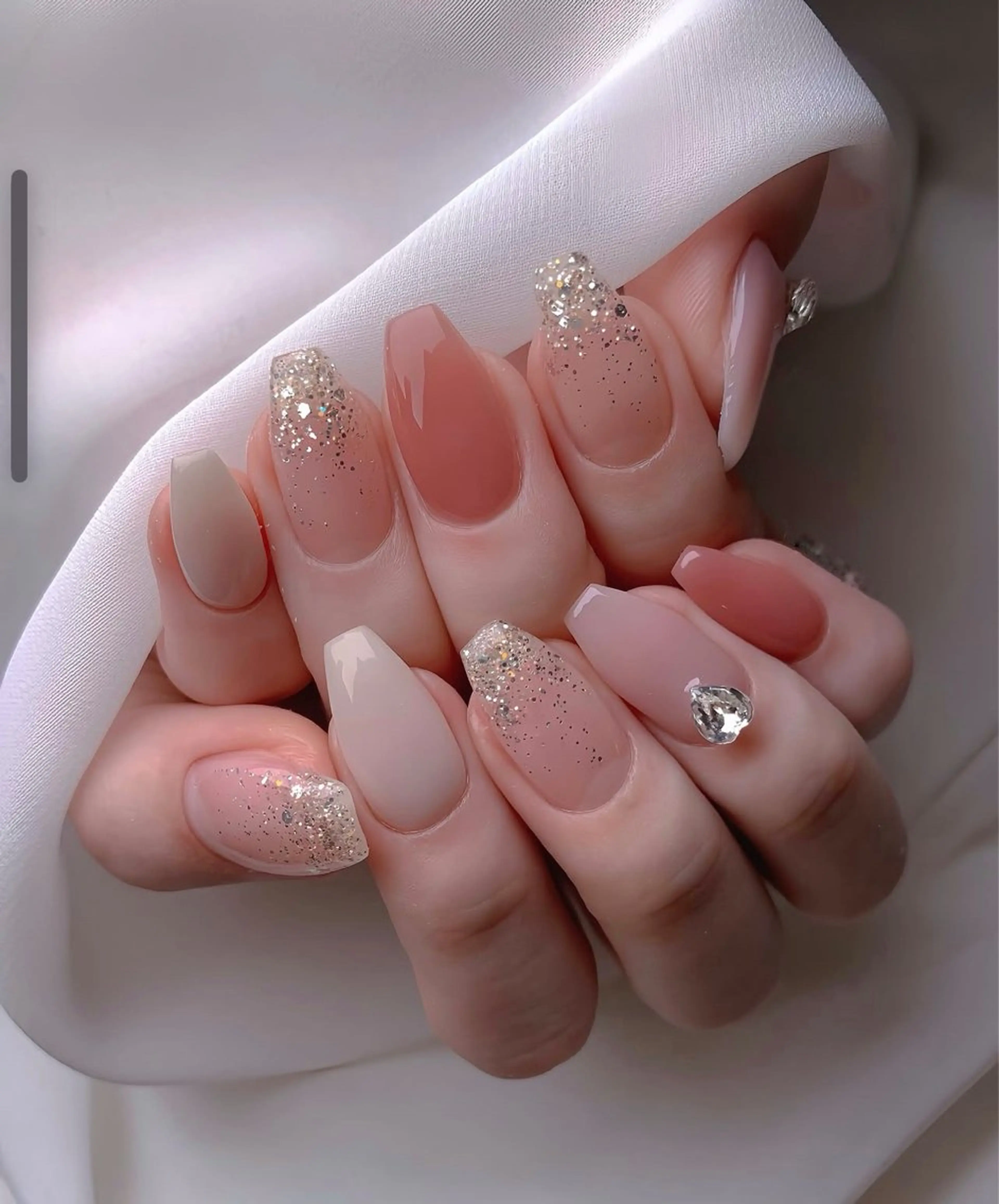 ネイル オーロラネイル 長さ出し フットネイル フレンチネイル ジェルネイル ハンドネイル sora ❄️のネイルデザイン