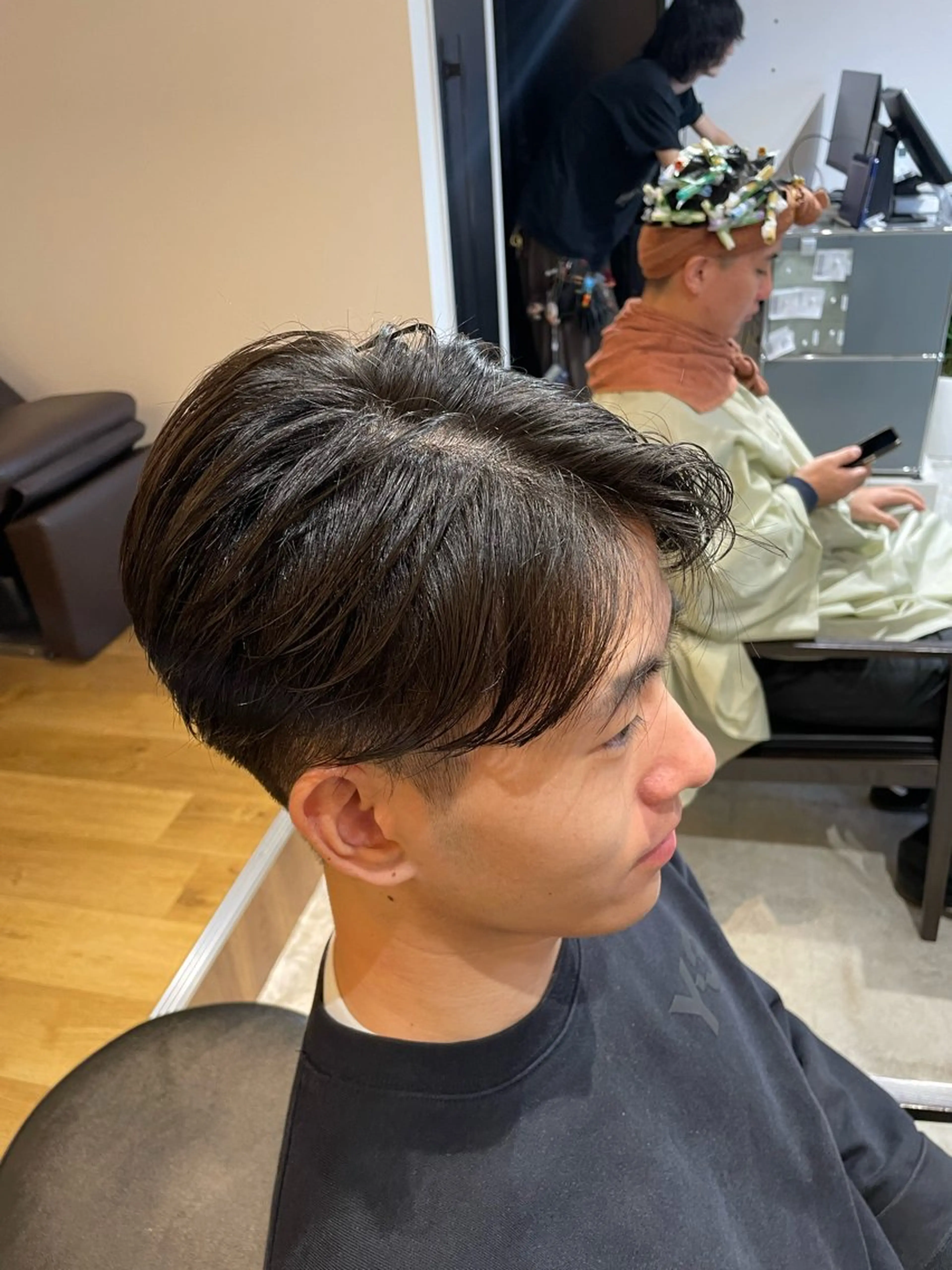 ショート カット 川副/シャドウ/ 波巻き/メンズパーマのヘアスタイル