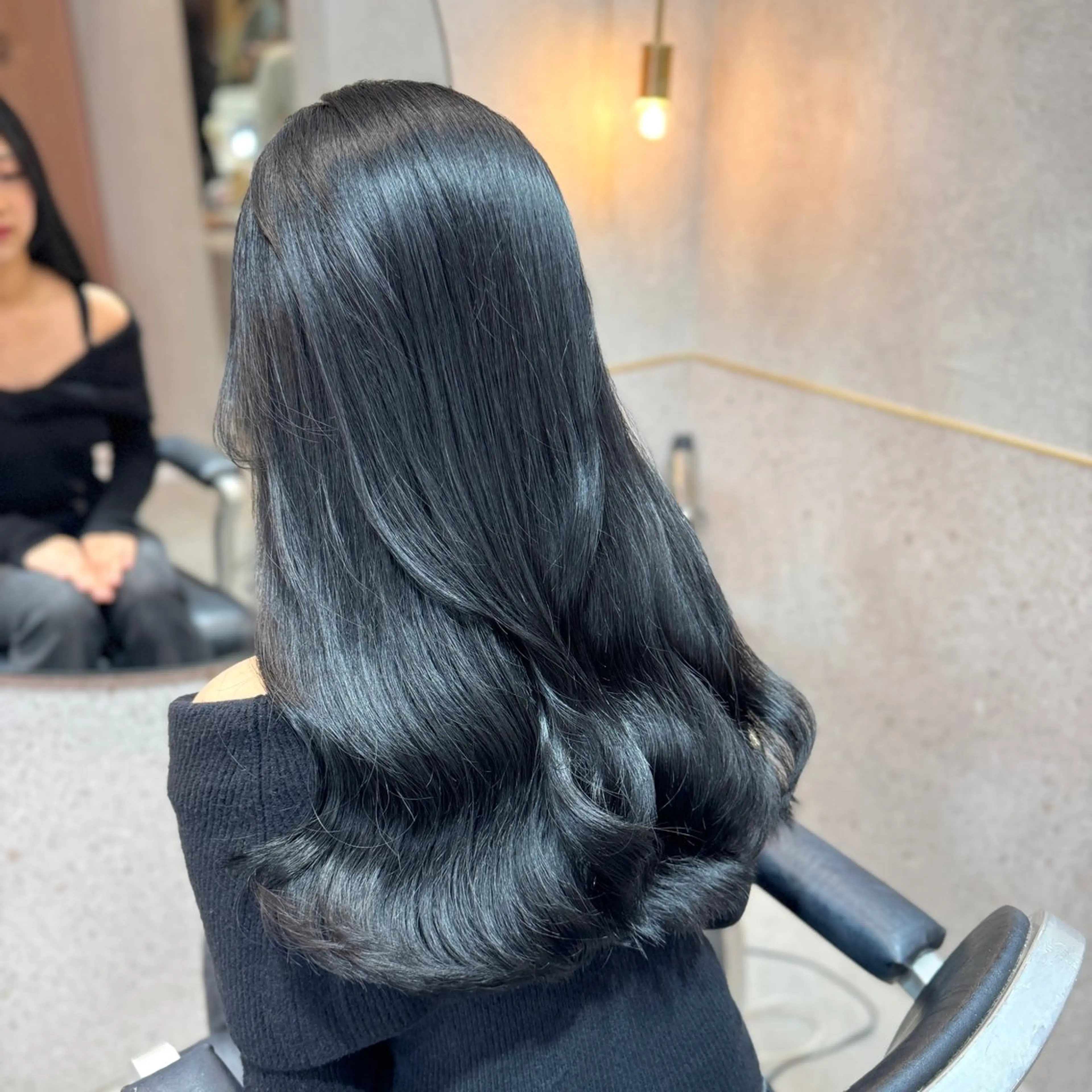 ❄️韓国カット+透明感カラー+【最新テクノロジー】質感再生トリートメント+超音波アイロン❄️の写真