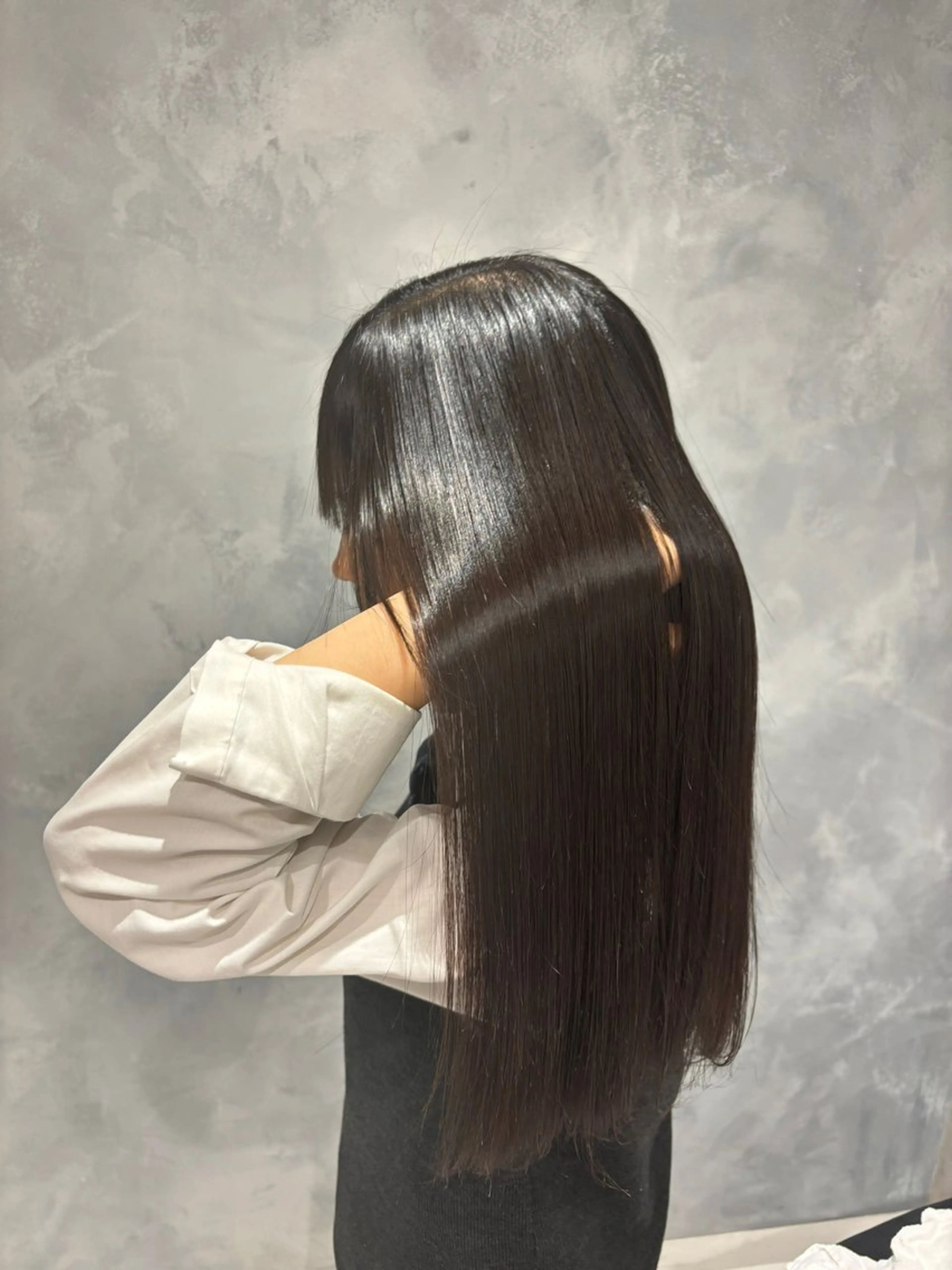 ロング 髪質改善 トリートメント カット 縮毛矯正 トリートメント 飯田 祥哉のヘアスタイル