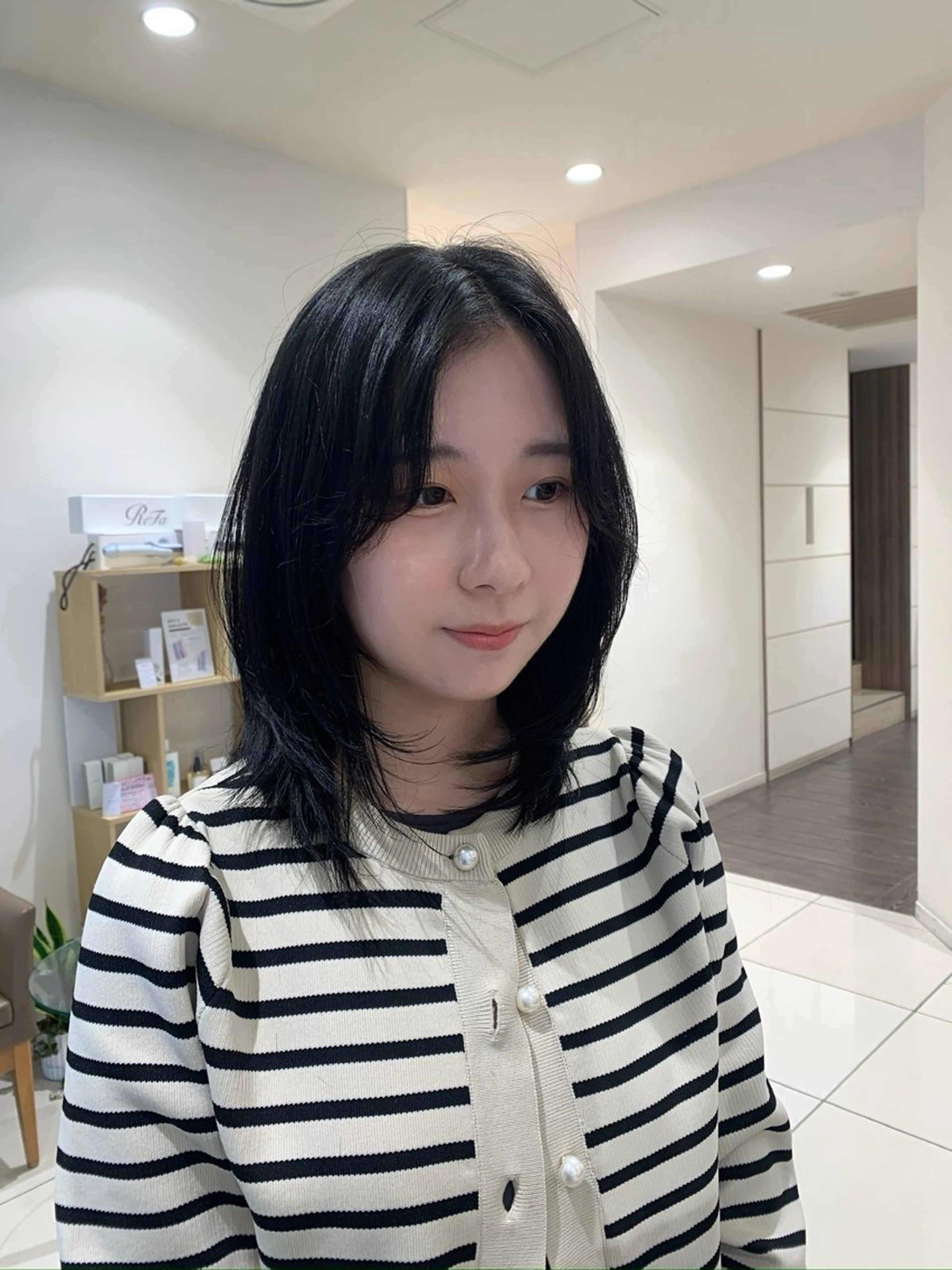 ミディアム 韓国レイヤー🪽 耳ツボジュエリーのヘアスタイル