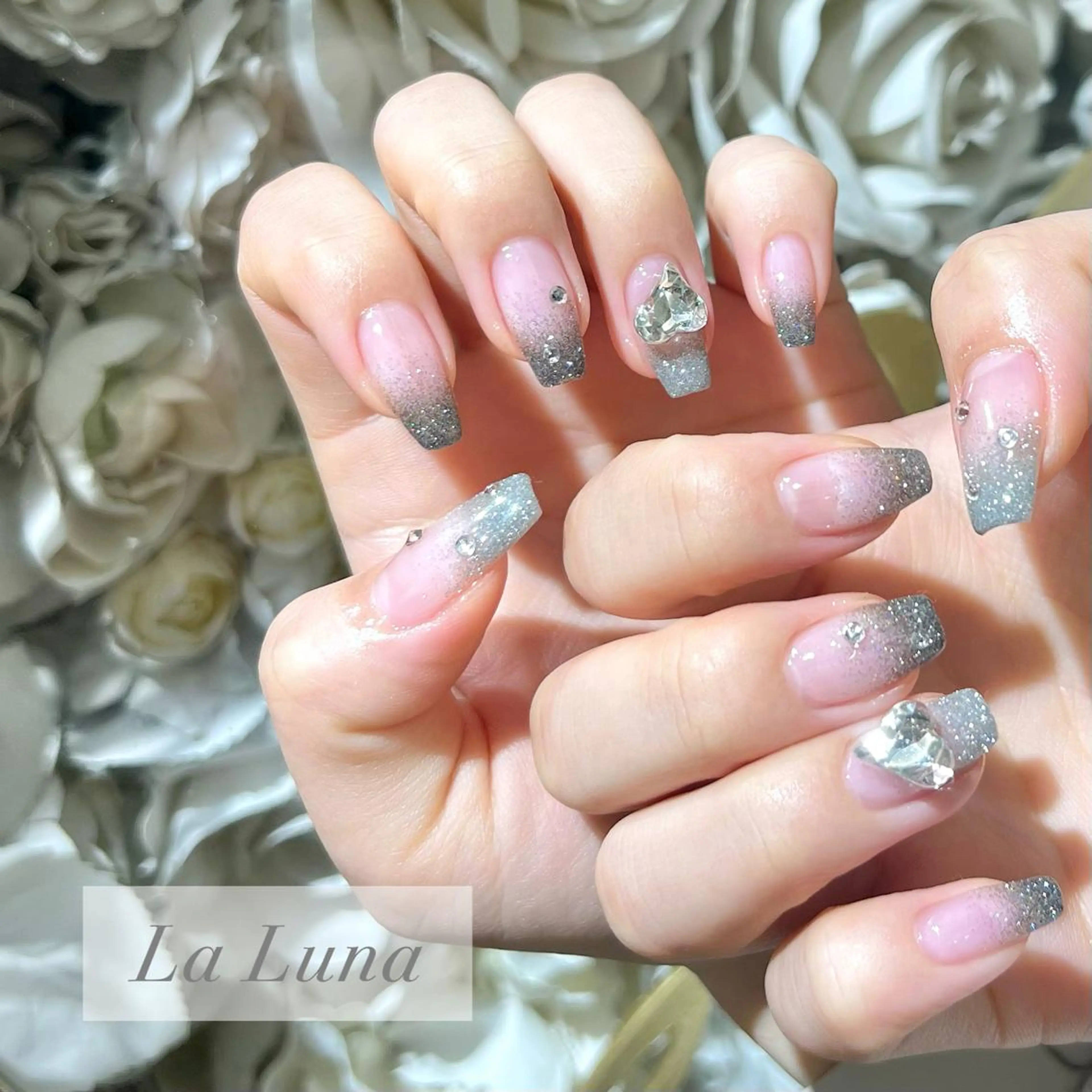 ネイル ハンドネイル ＬａＬｕｎａ🌙 natsukiのネイルデザイン