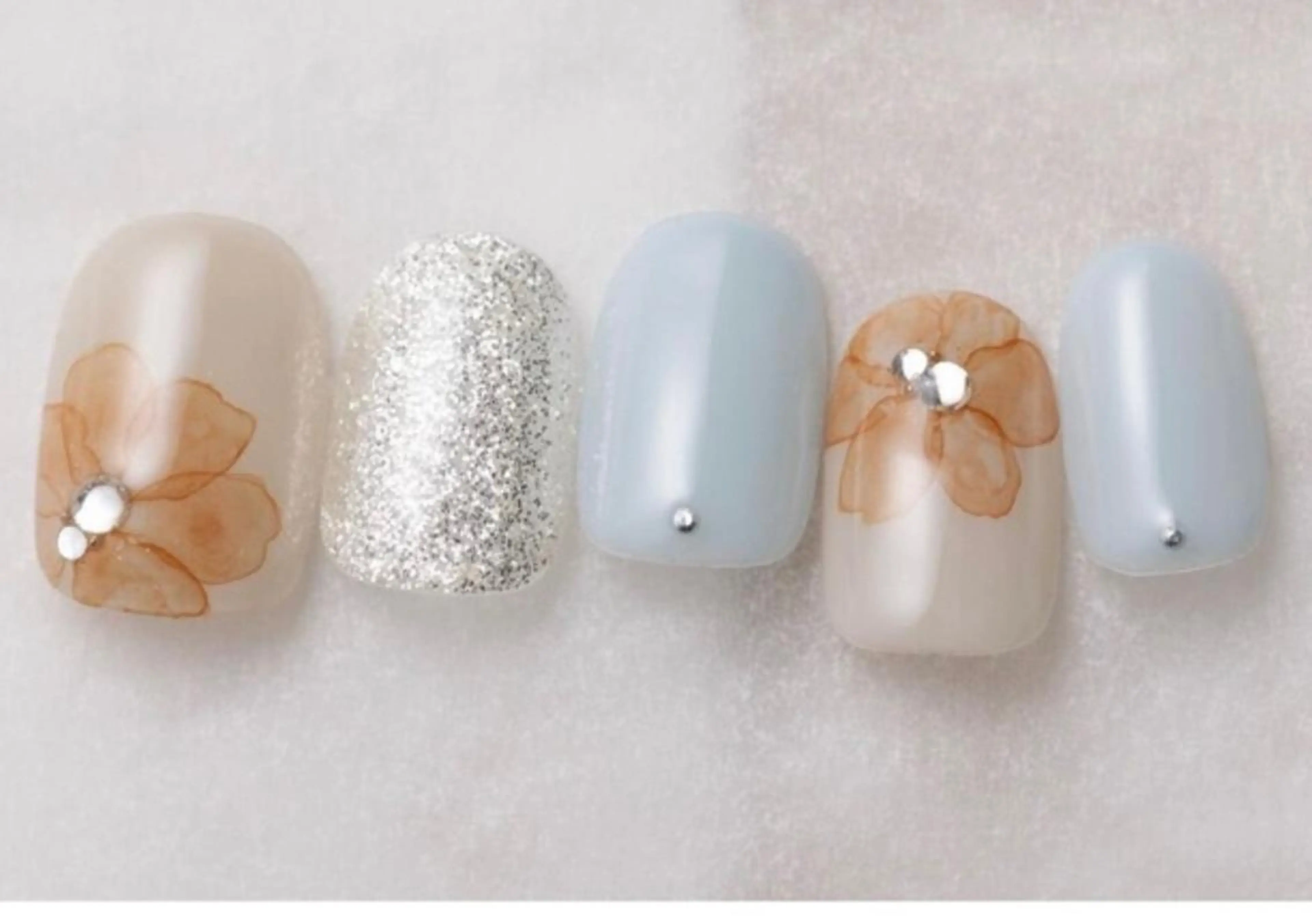 ショート 石川 穂波のネイルデザイン