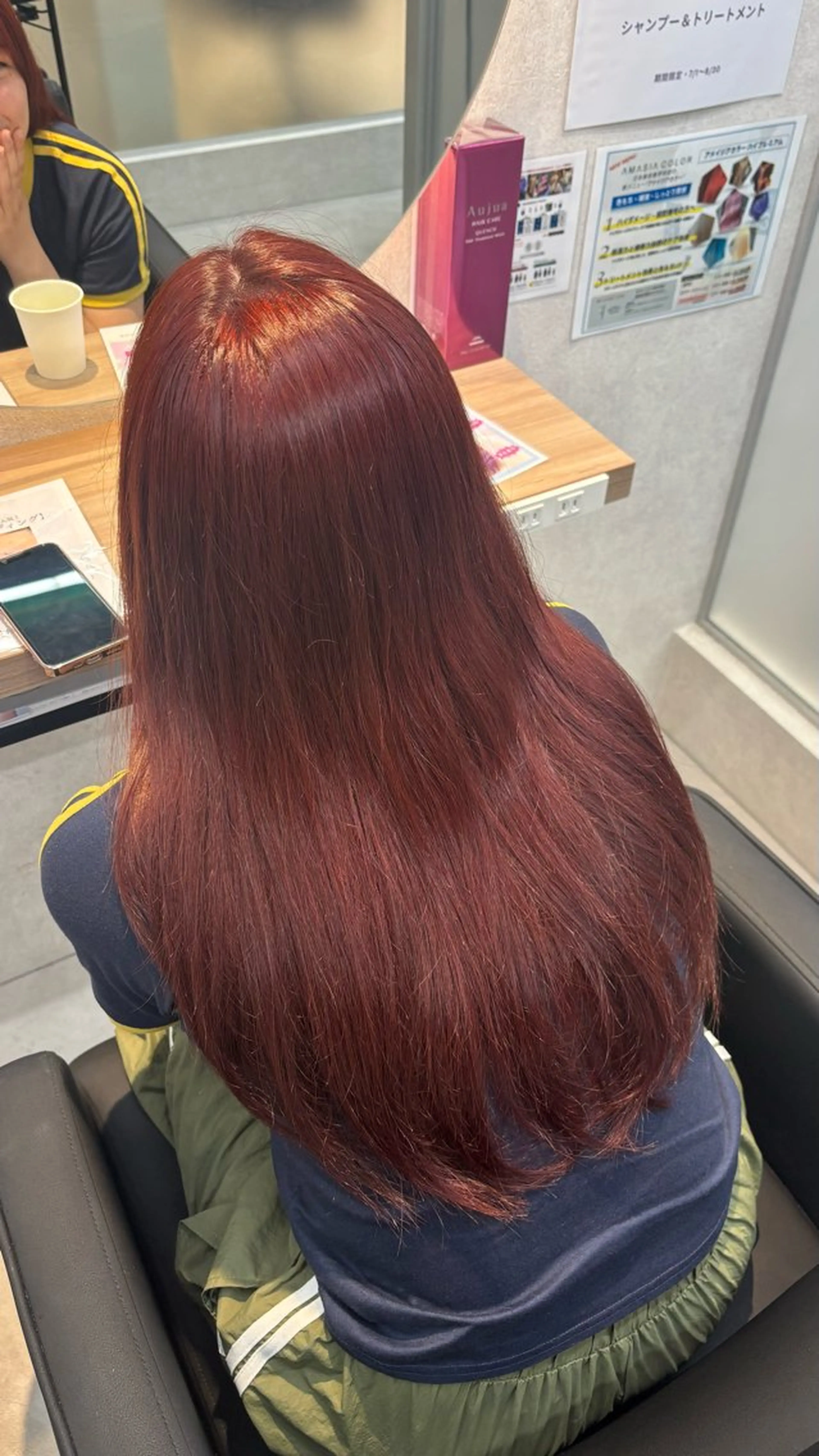 カラー ヘアカラー 米倉 陽菜のヘアスタイル